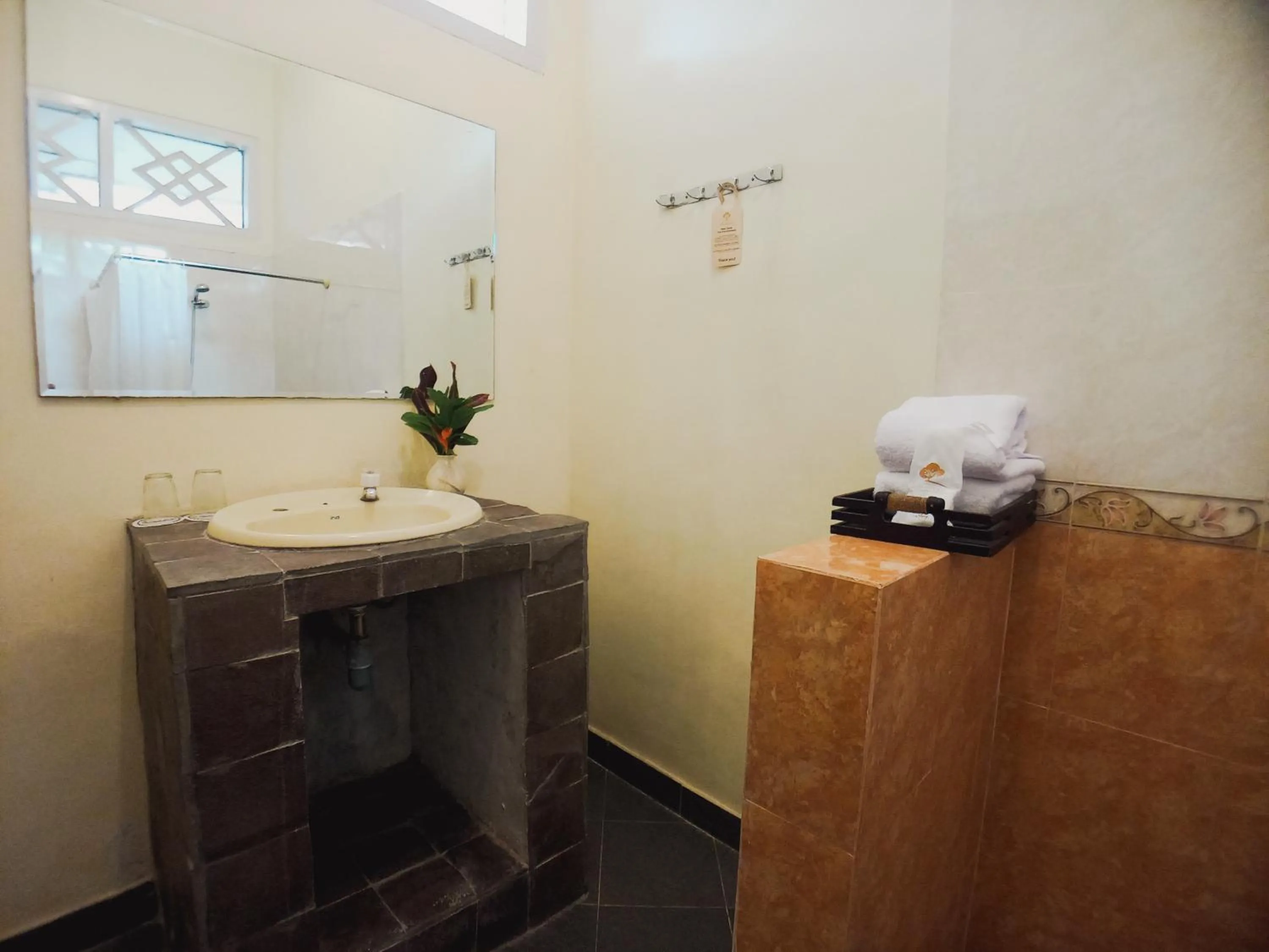 Bathroom in Margo Utomo Hill View Resort