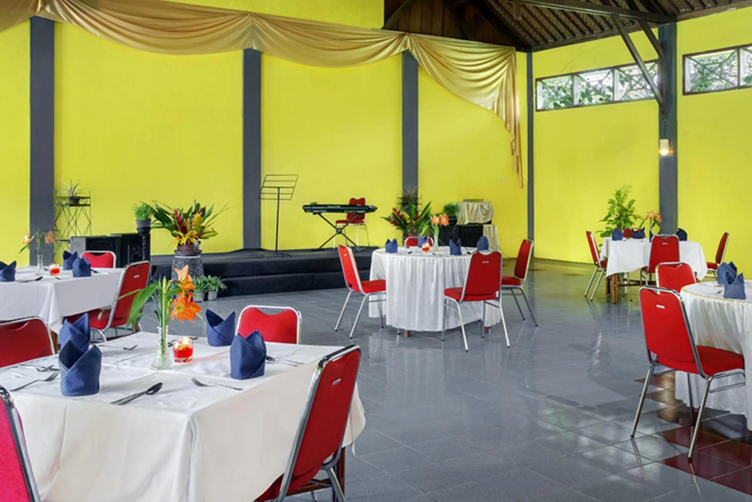 Banquet/Function facilities in Margo Utomo Hill View Resort