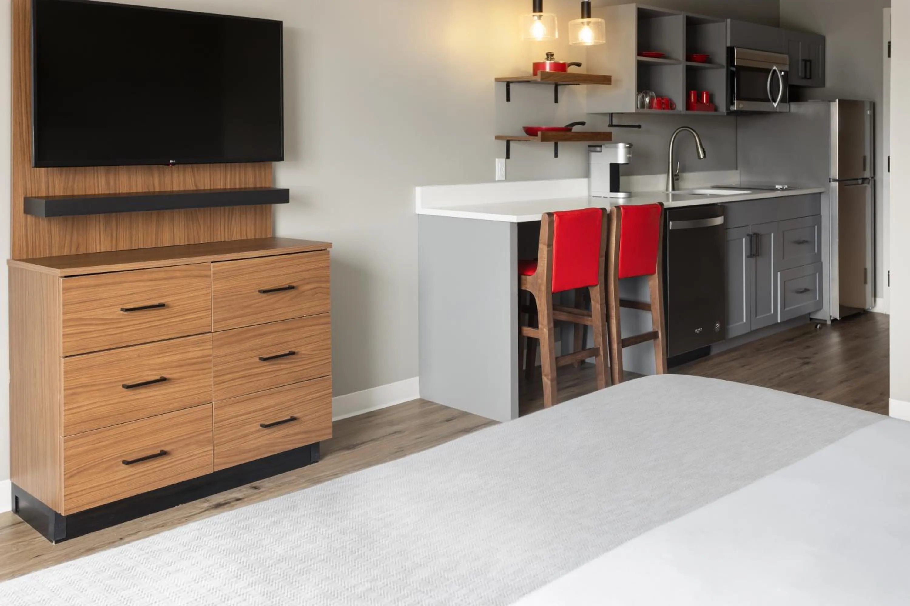 Bed in Hawthorn Extended Stay by Wyndham Williston Burlington