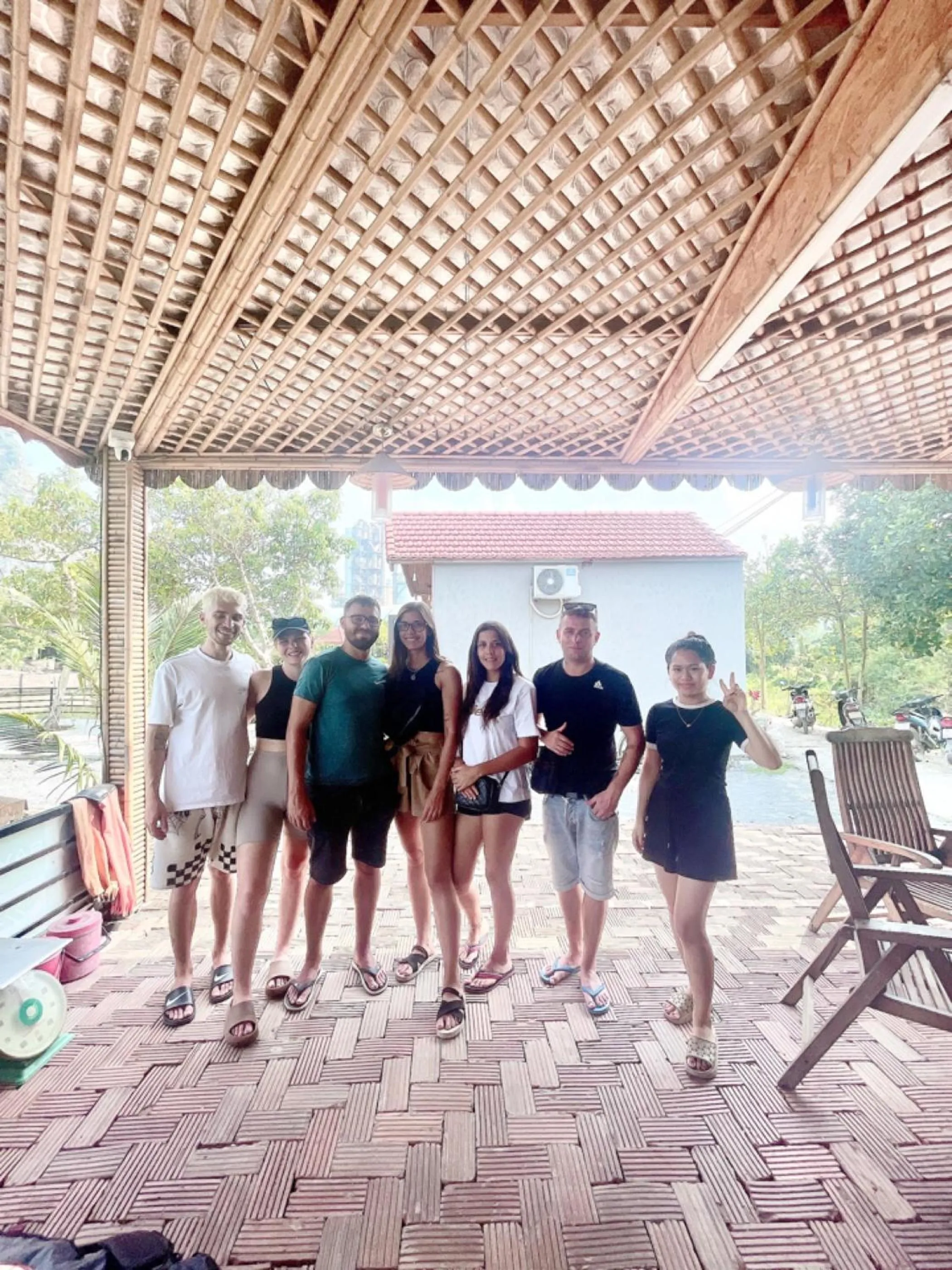 group of guests in Tam Coc Cat Luong Homestay