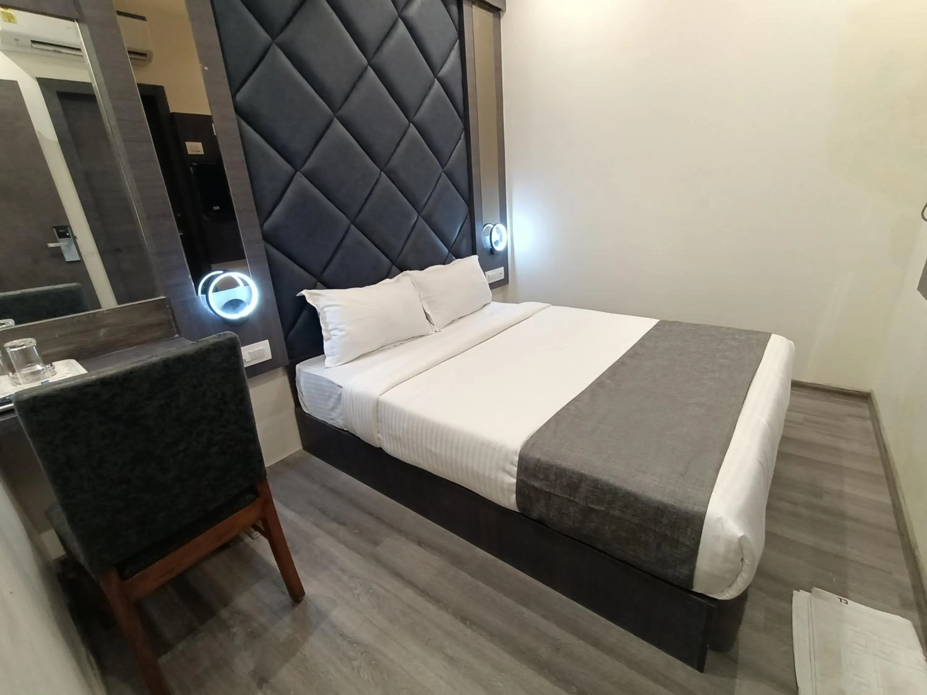 Bed in Hotel Classio Andheri - Near DN Nagar Metro Station
