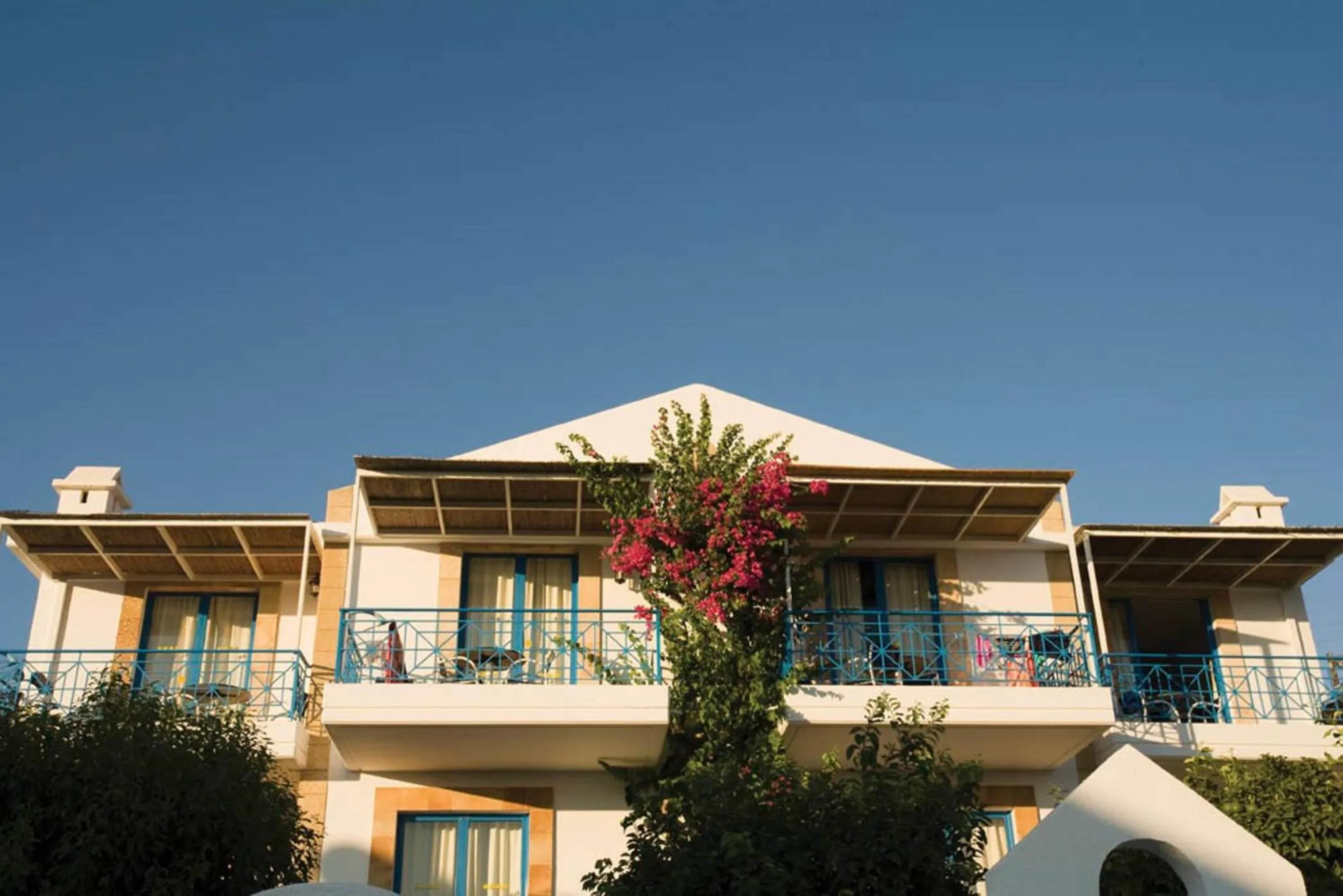 Facade/entrance in Pefki Islands