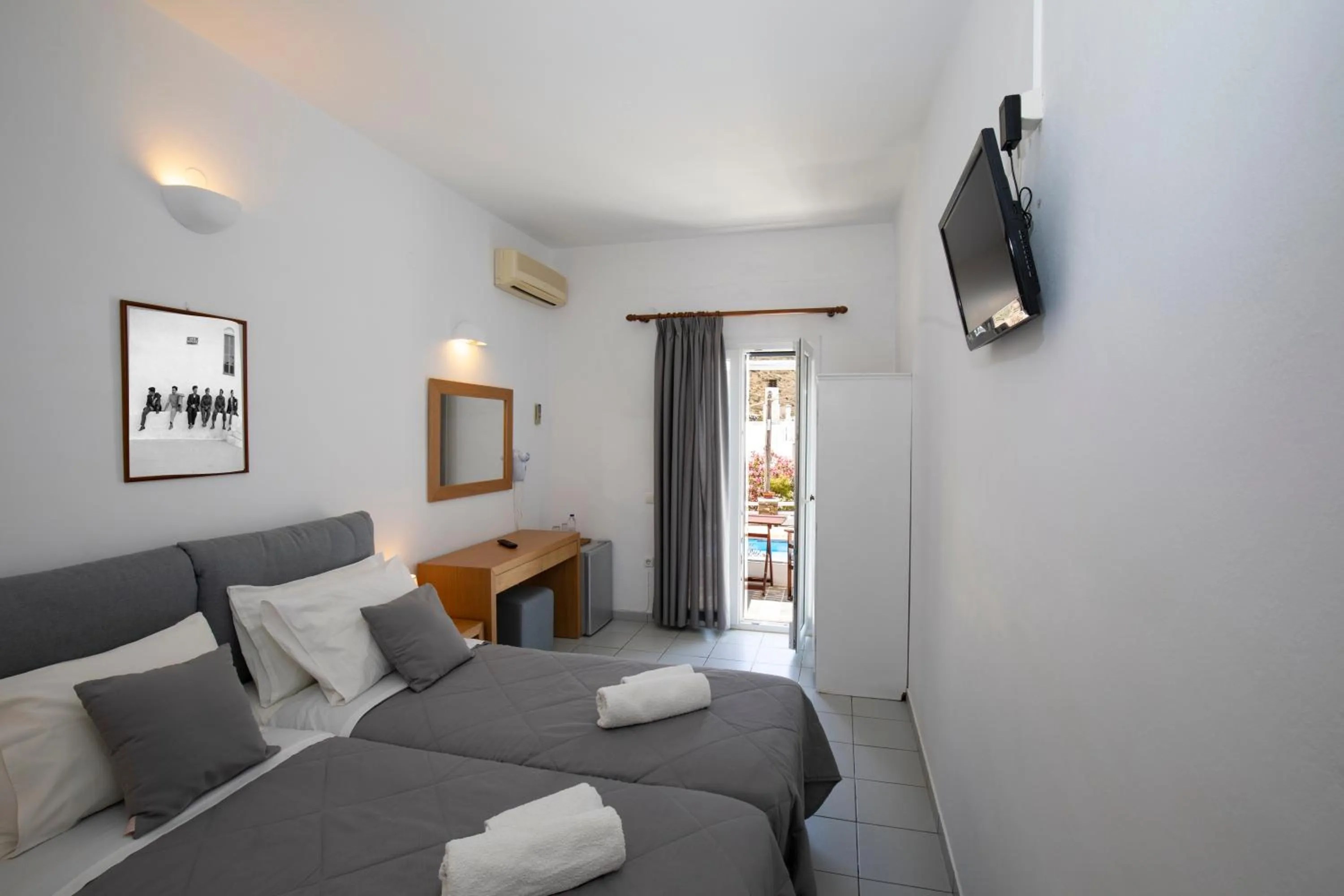 Bedroom, Bed in Mosha Pension