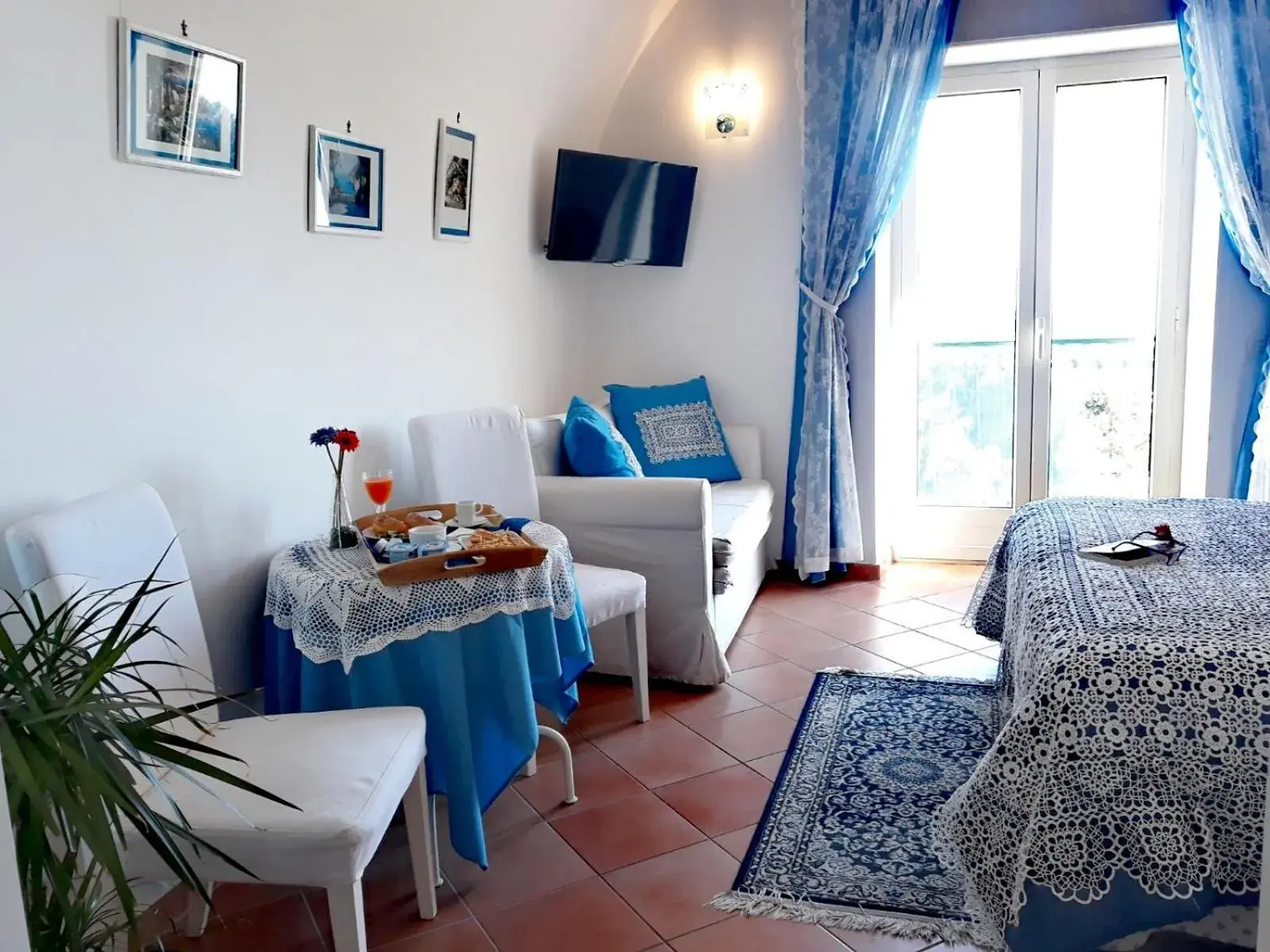 Double or Twin Room with Sea View in L'Arabesco B&B Double or Twin Room with Sea View in L'Arabesco B&B