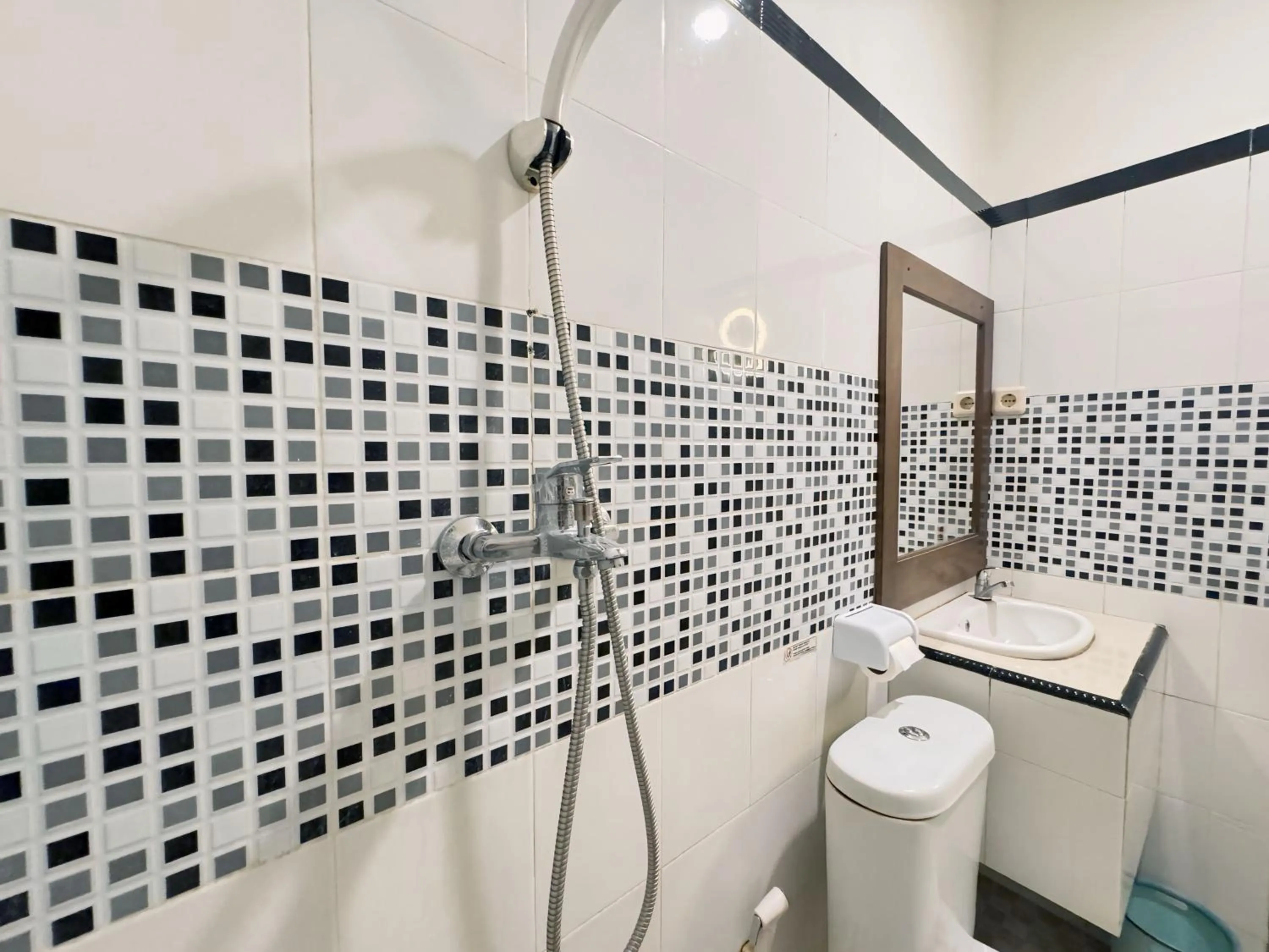 Bathroom in The Raden Patah Heritage Kota Lama Semarang