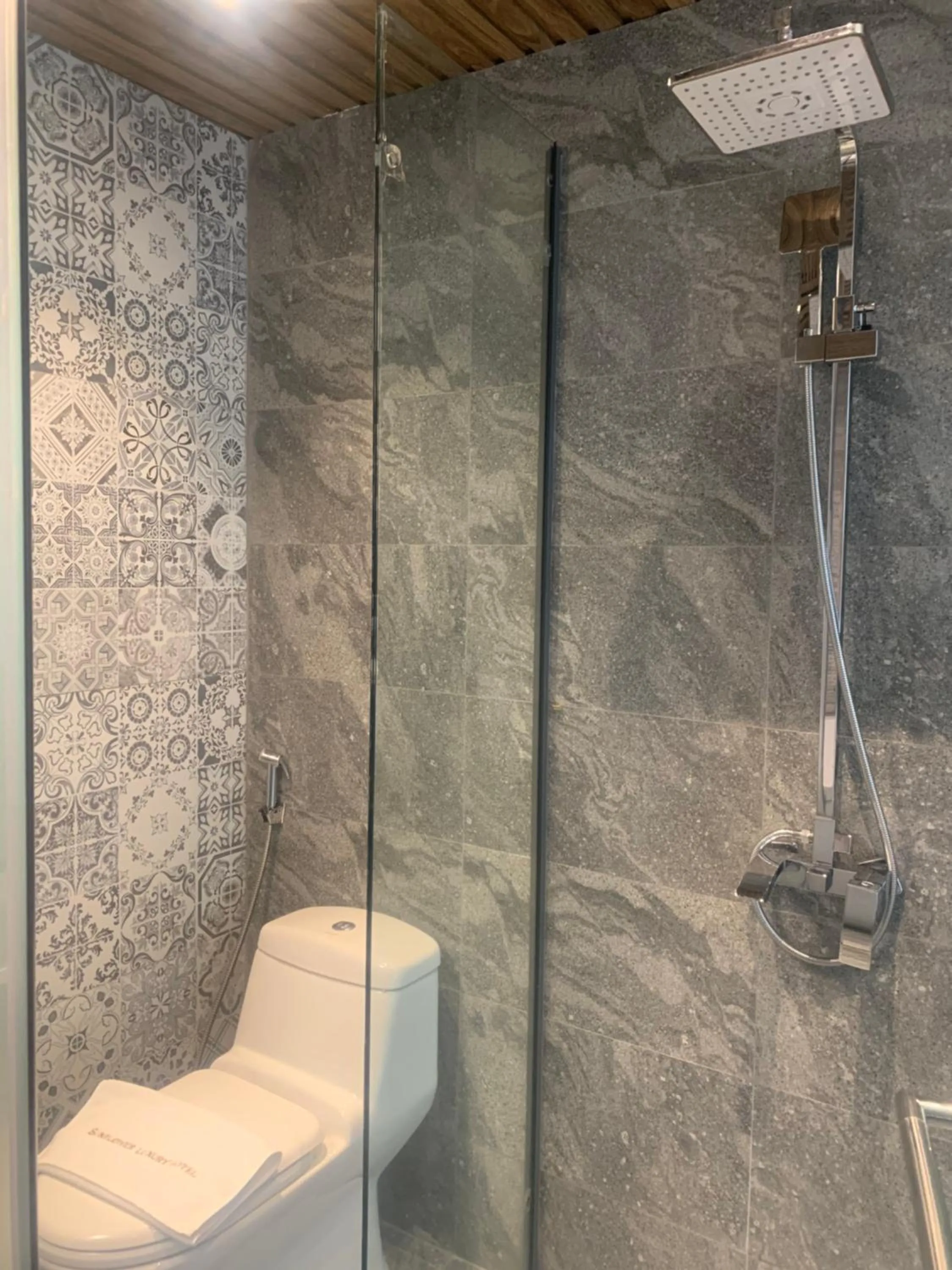 Sunflower Luxury Hotel