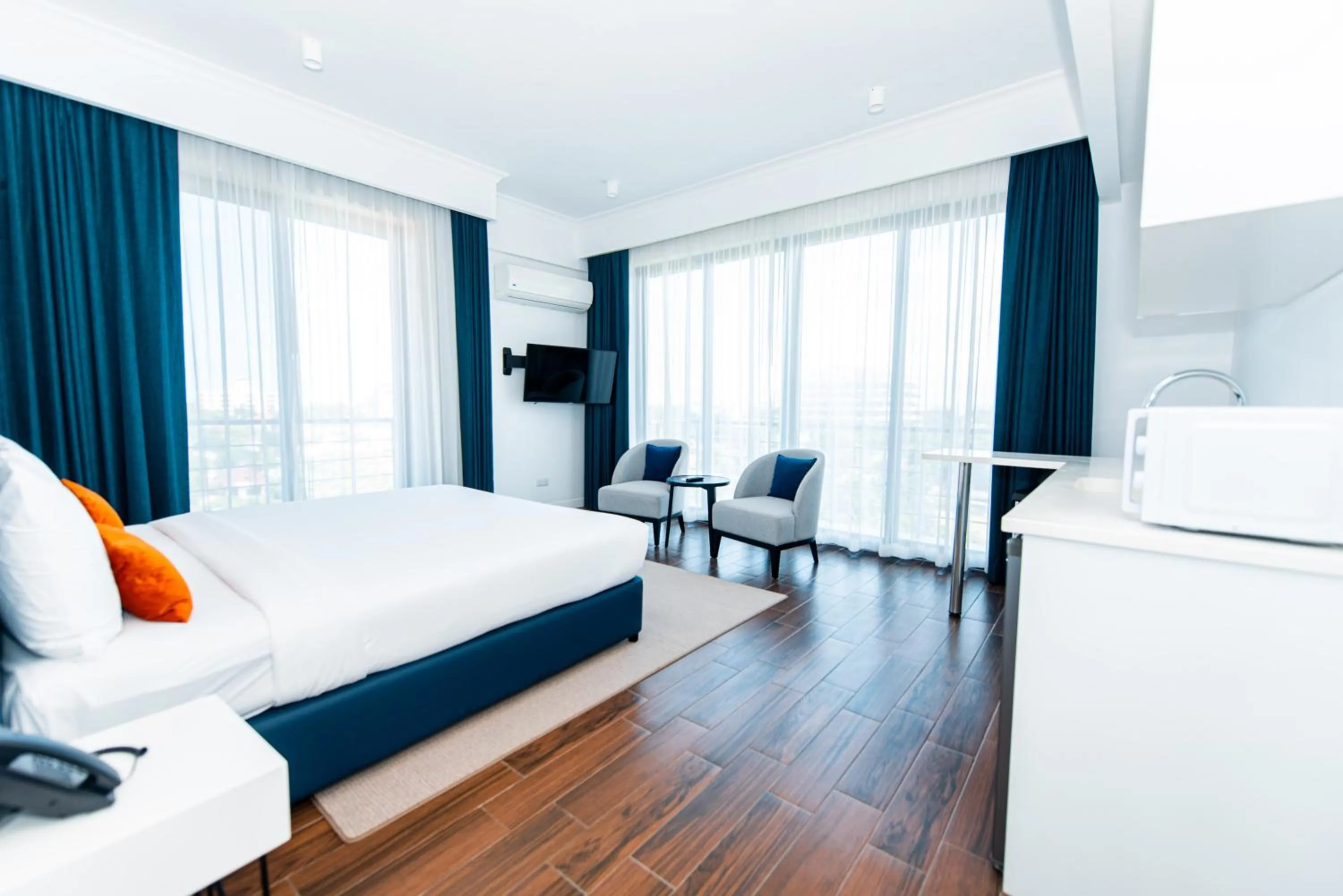 Bedroom, Bed in Urban by CityBlue Hotel, Dar es Salaam