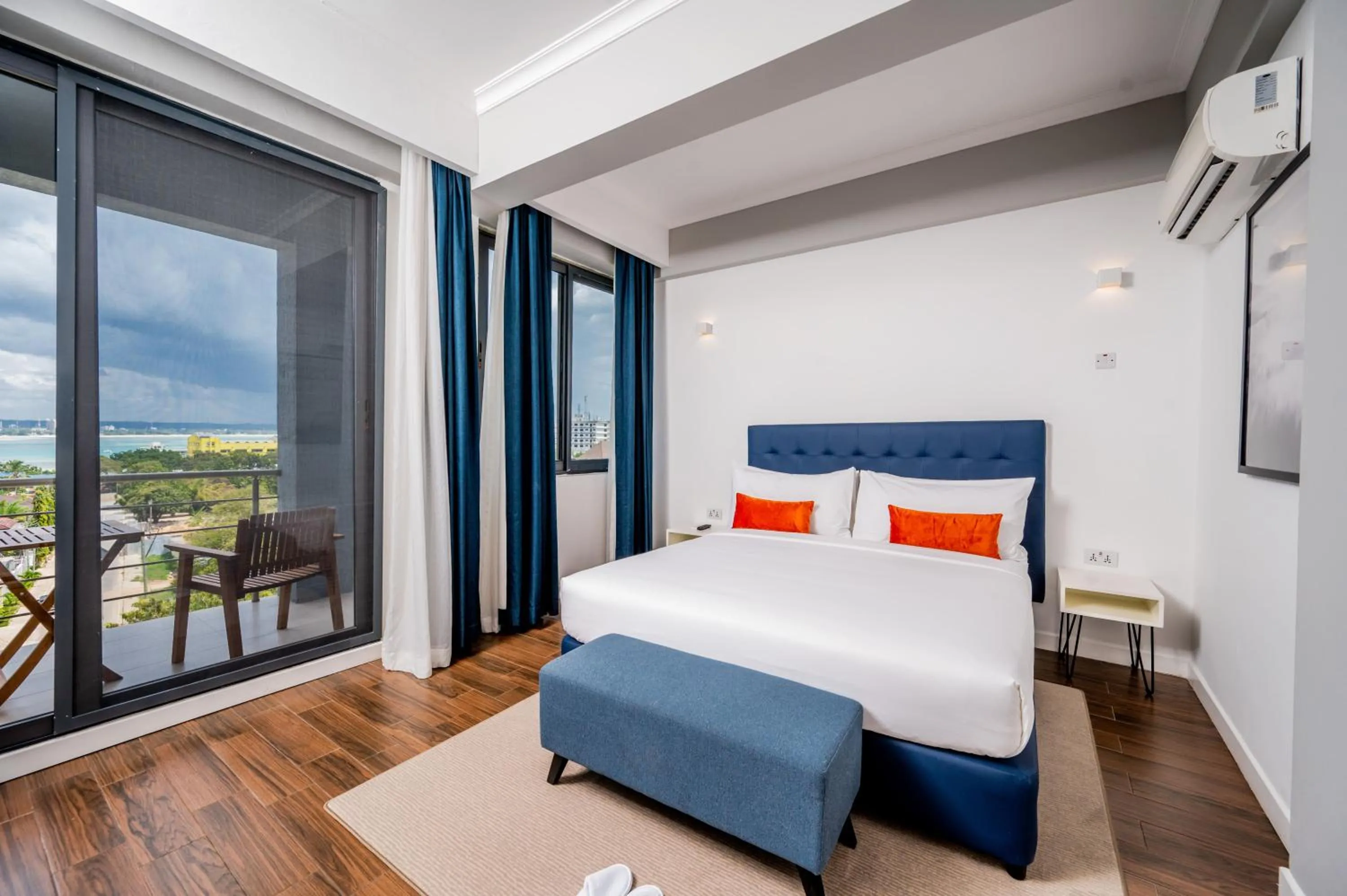 Bedroom, Bed in Urban by CityBlue Hotel, Dar es Salaam