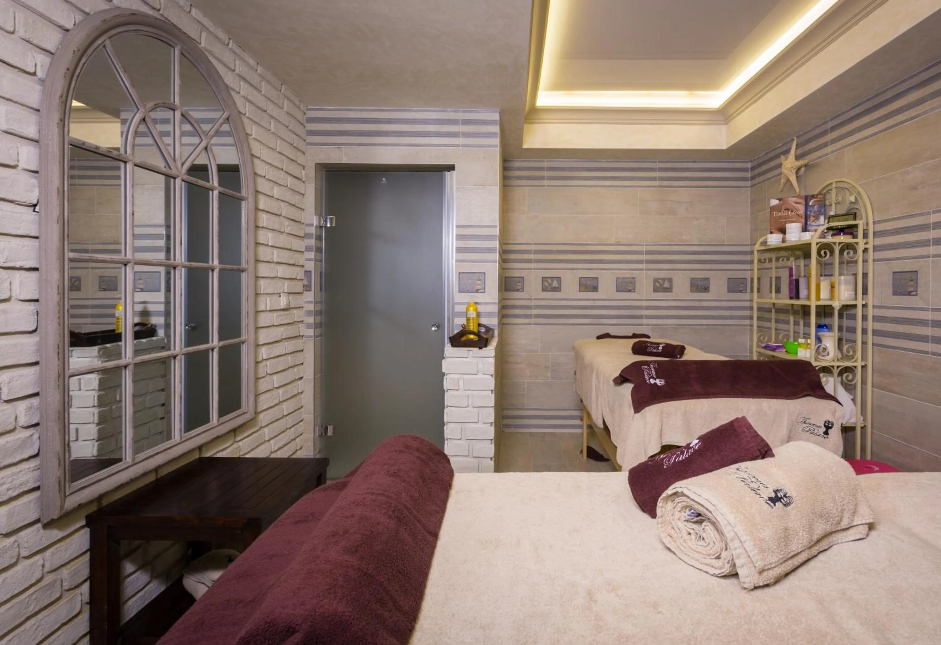 Photo of the whole room, Bed in Therma Palace - SPA Mineral Pool & All inclusive & Free Parking