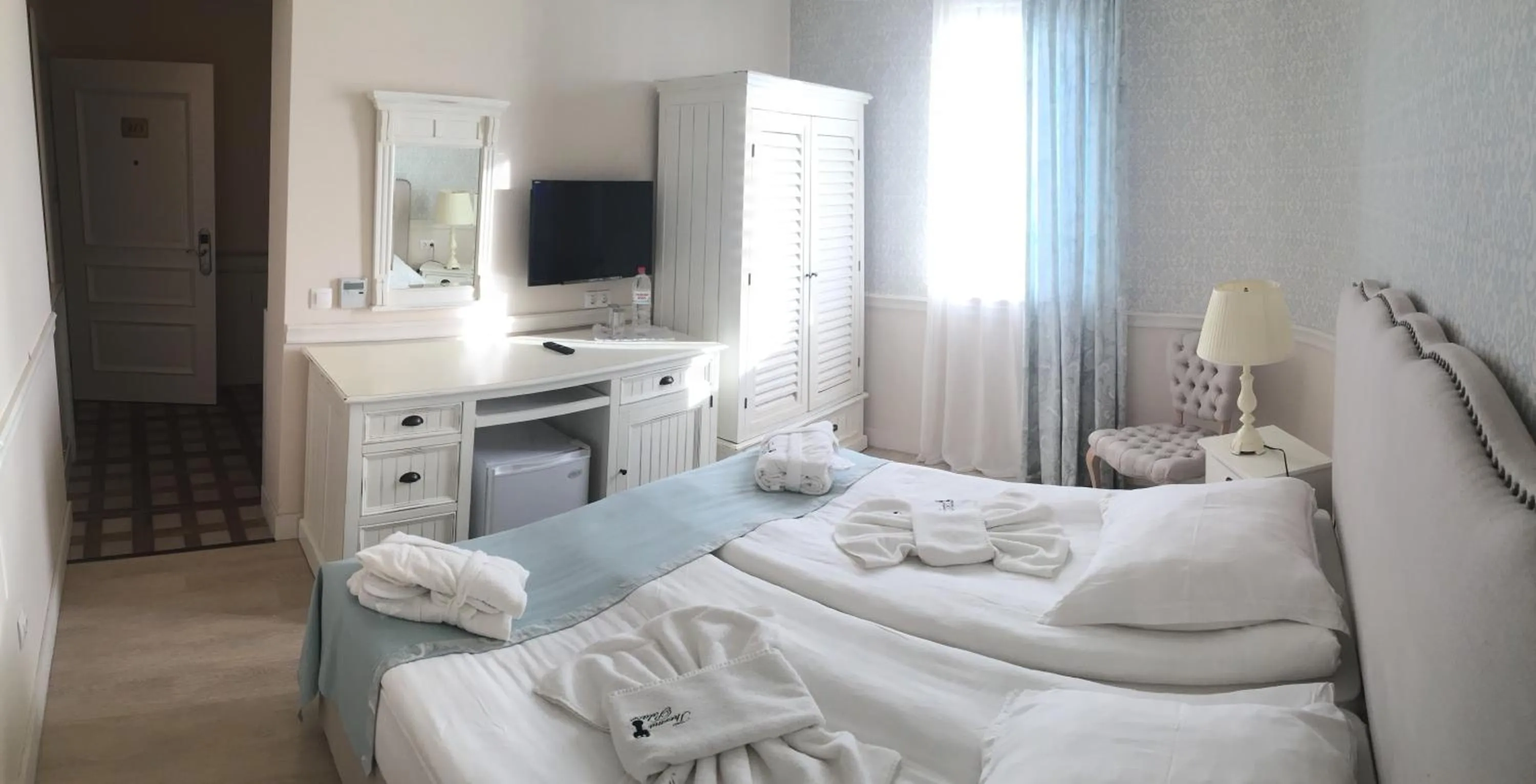 Photo of the whole room, Bed in Therma Palace - SPA Mineral Pool & All inclusive & Free Parking