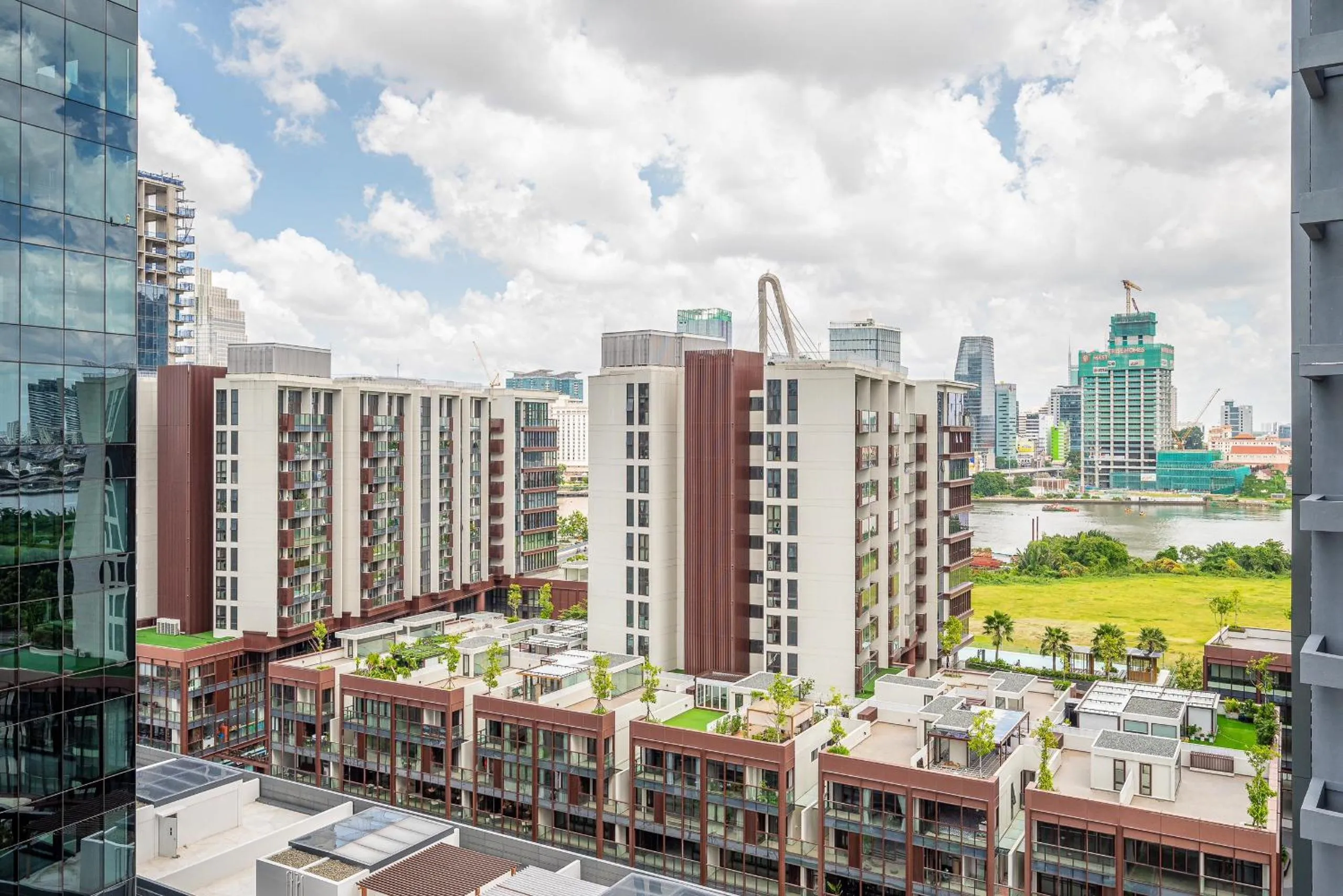 Street view in Metropole Thu Thiem Condo Apartment