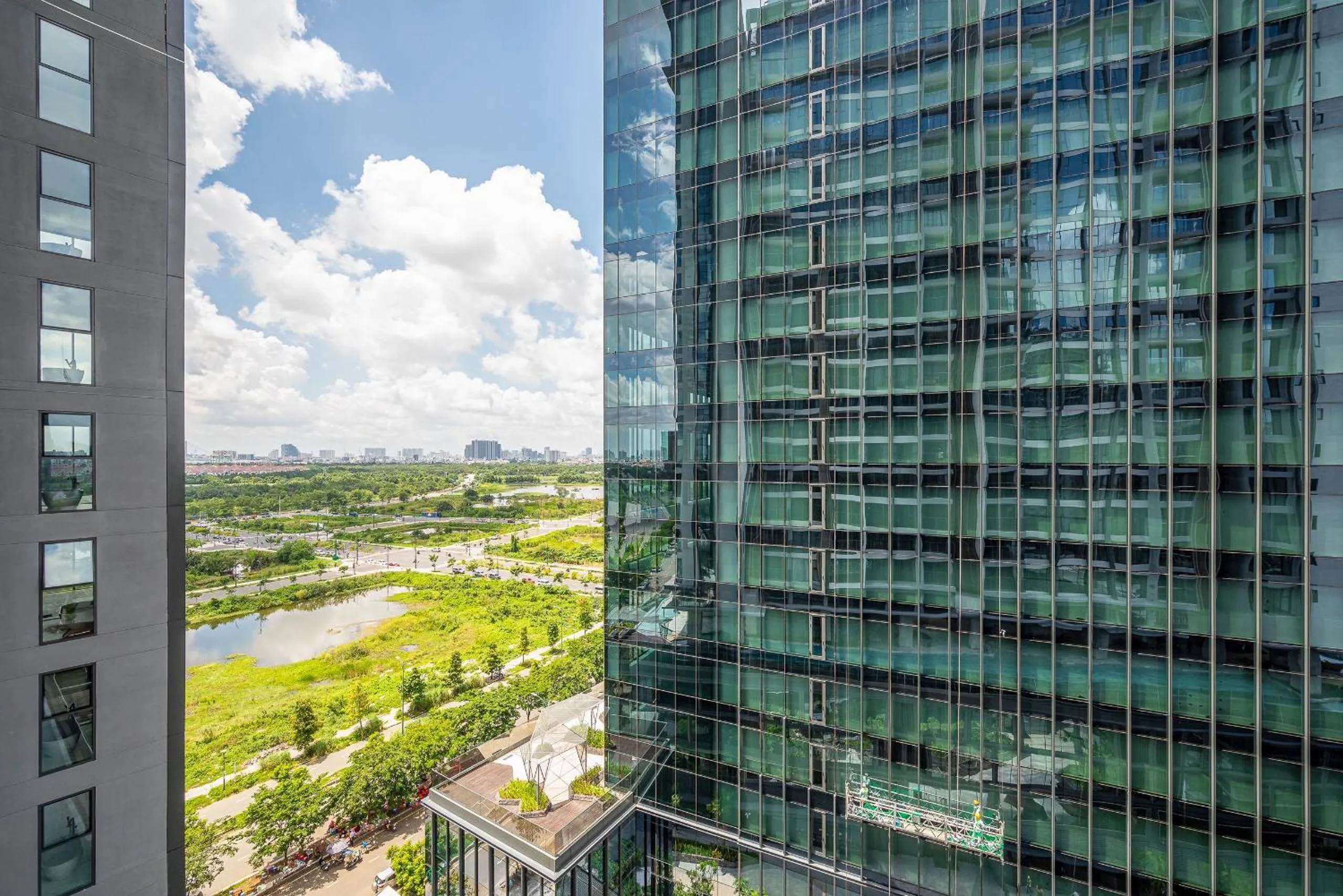 Day in Metropole Thu Thiem Condo Apartment