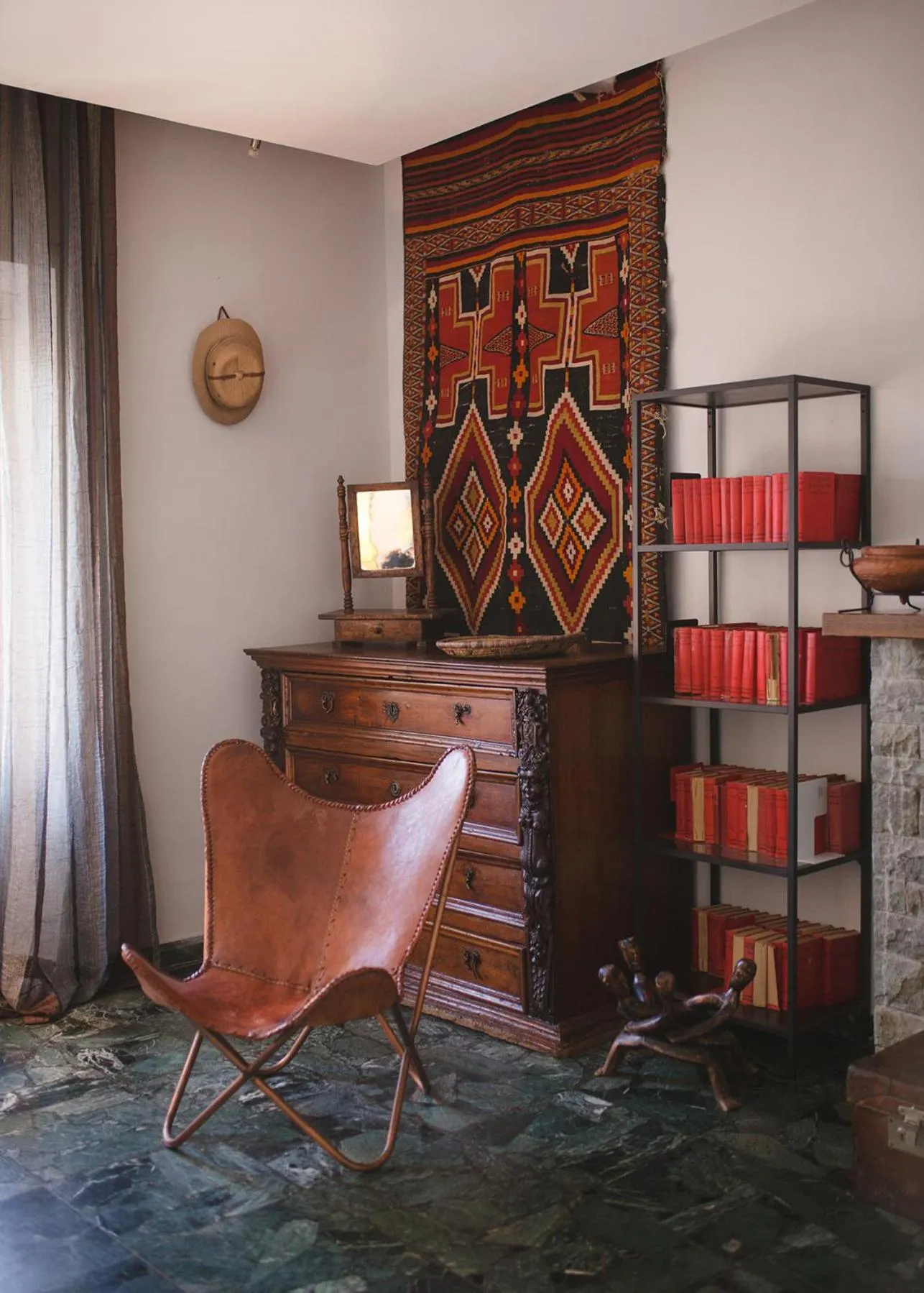 Library in Vedetta Townhouse - camere e appartamenti nel centro storico by Be Vedetta