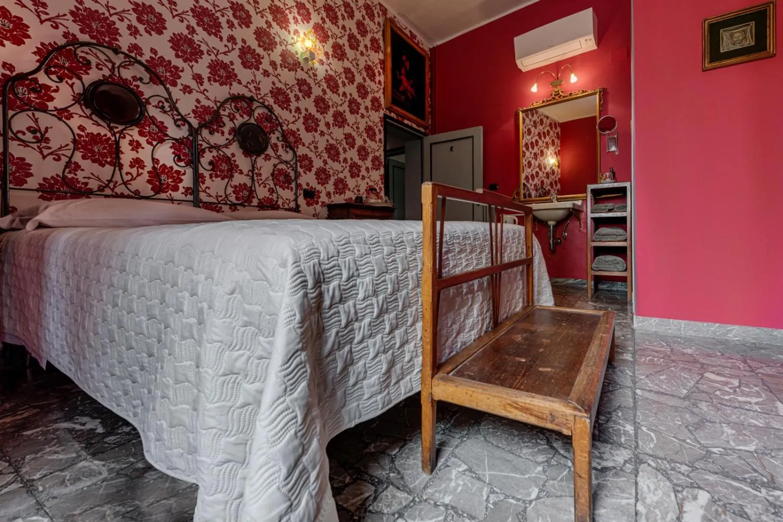 Bed in Vedetta Townhouse - camere e appartamenti nel centro storico by Be Vedetta