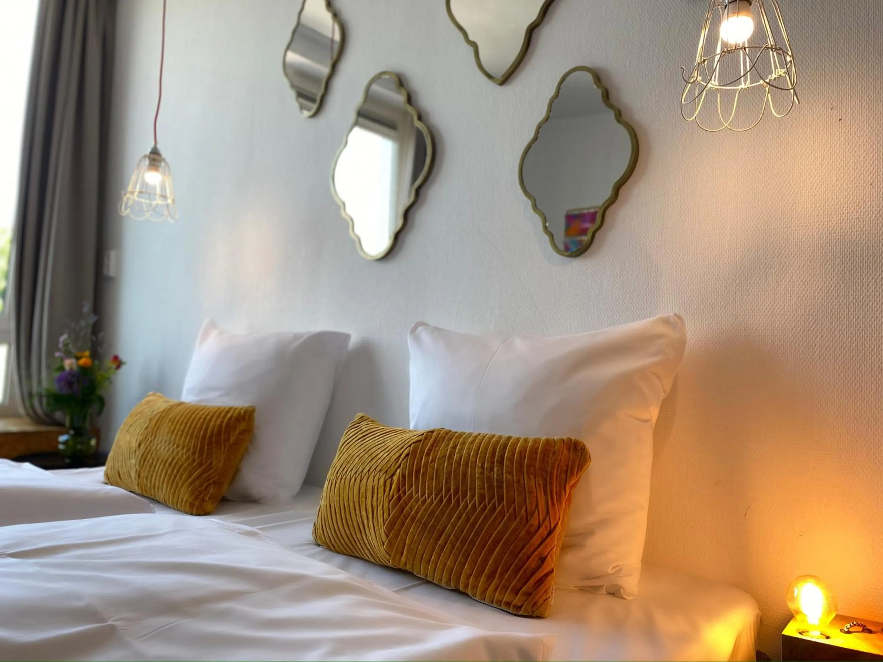 Bed in Hotel Credible