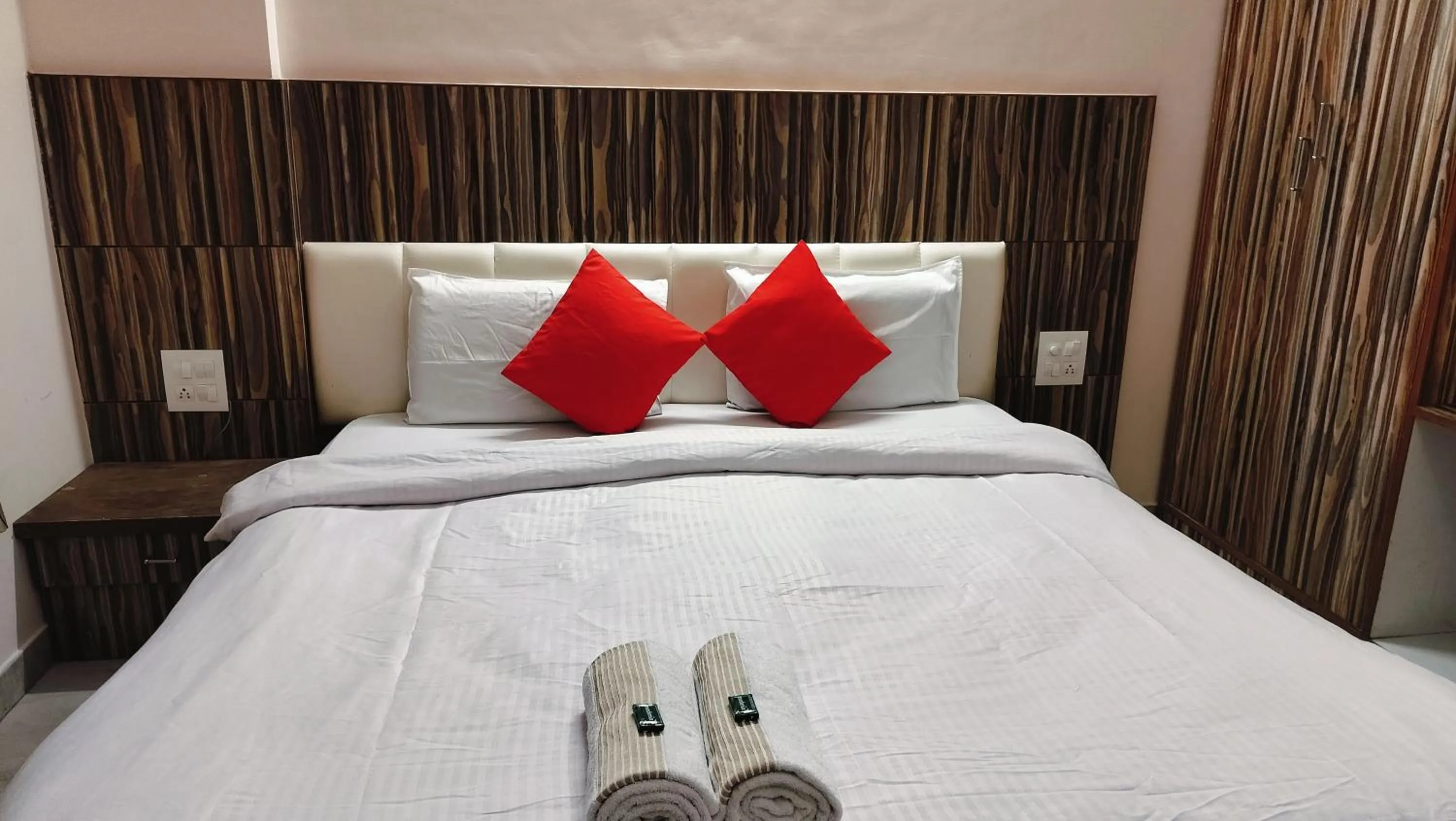 Bed in Royale India by Venu