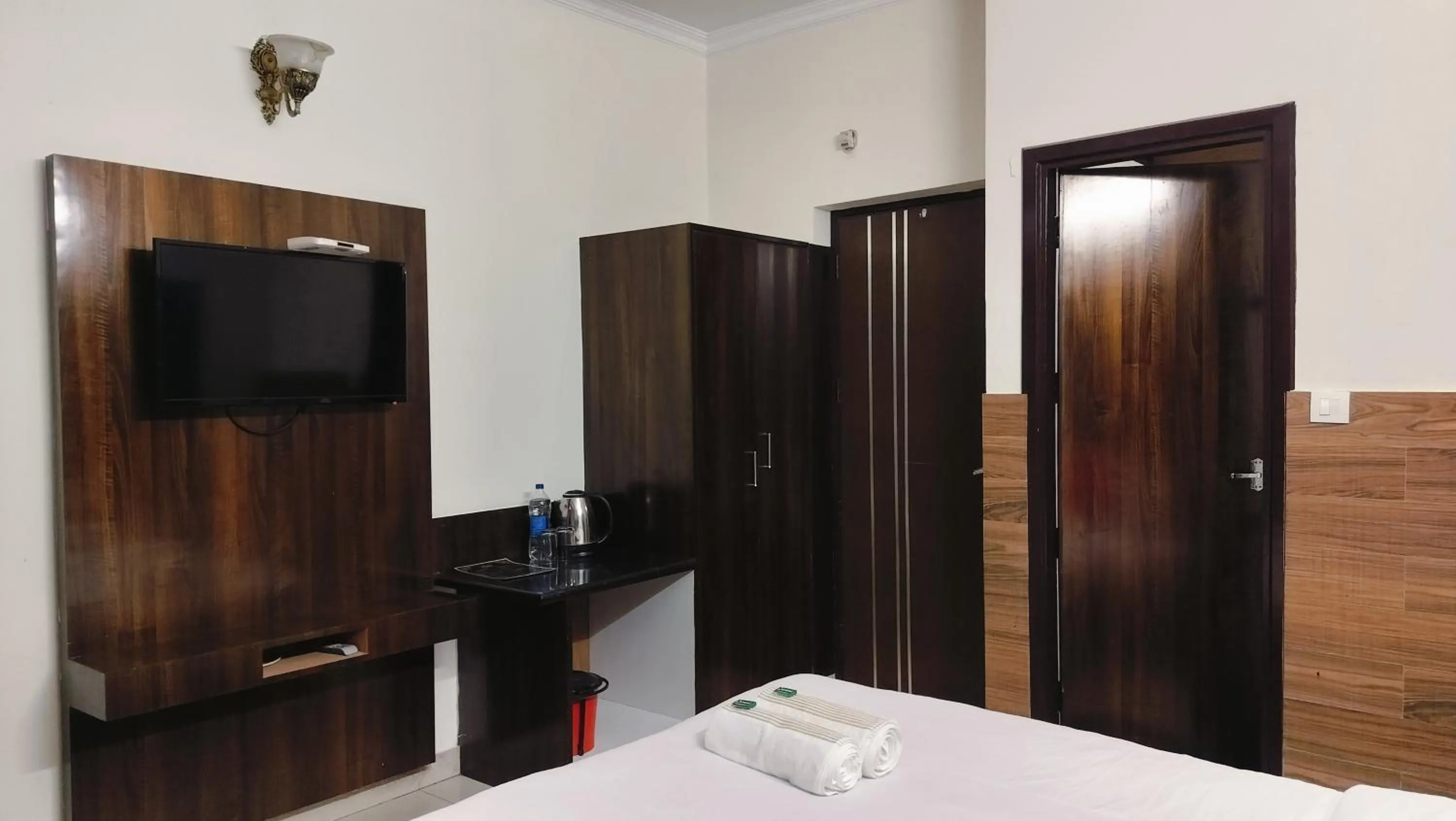 Bed in Royale India by Venu