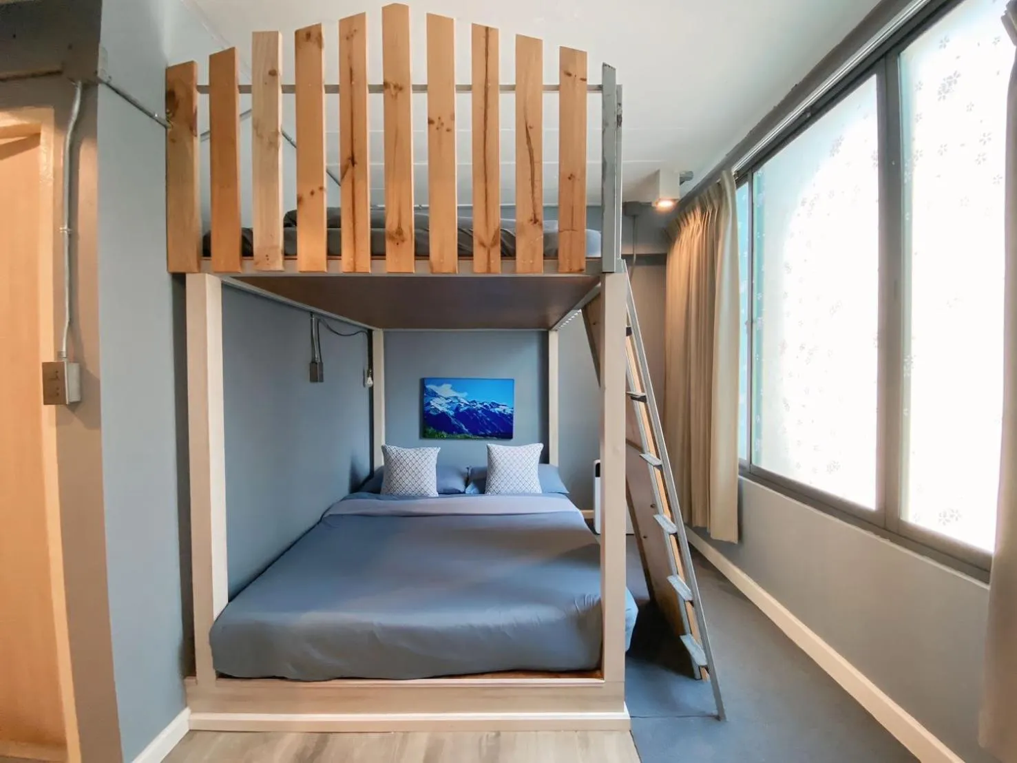 Bed in Ichiban Nimman Hotel