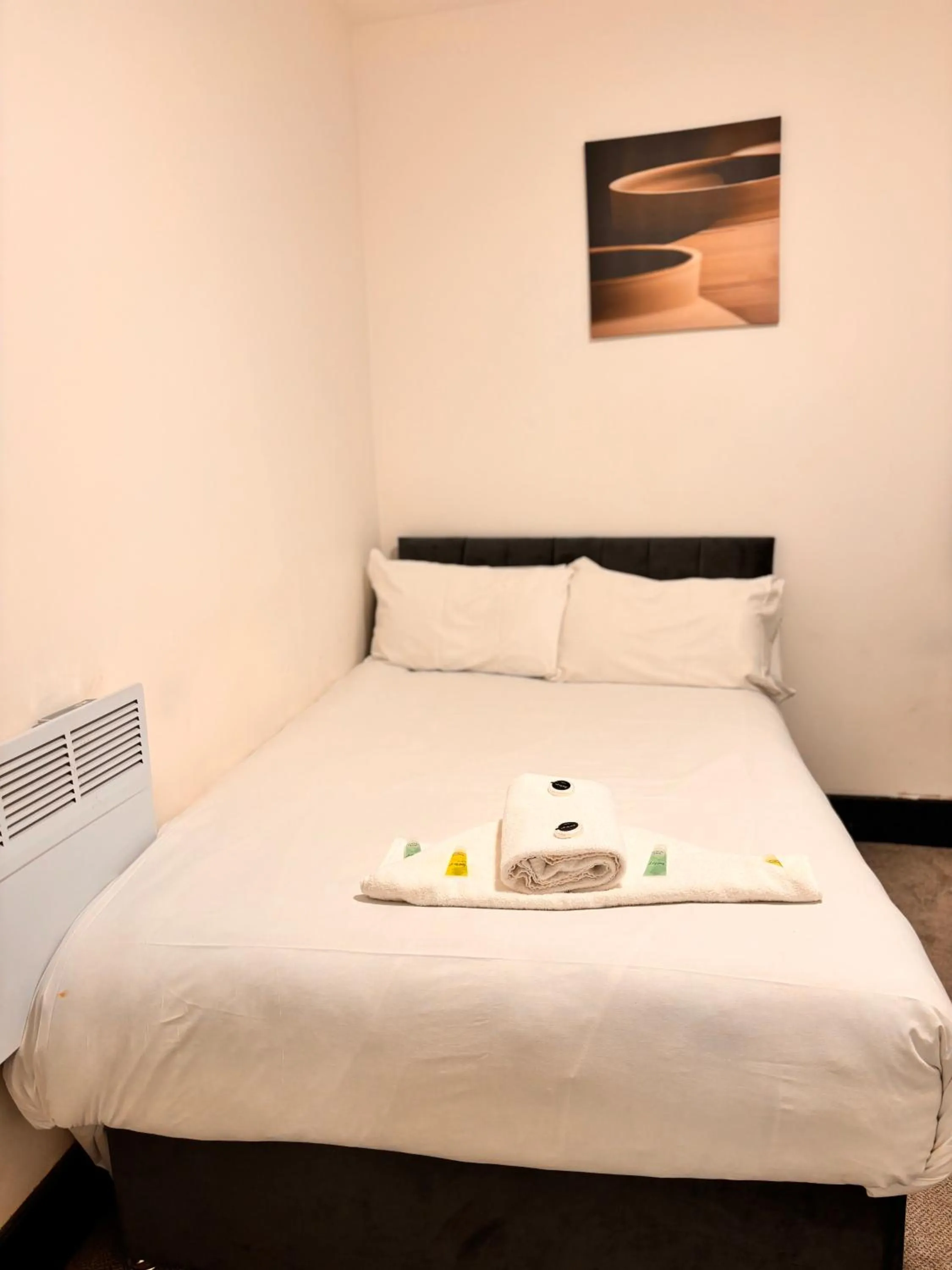 Bedroom, Bed in Ivy House Hotel