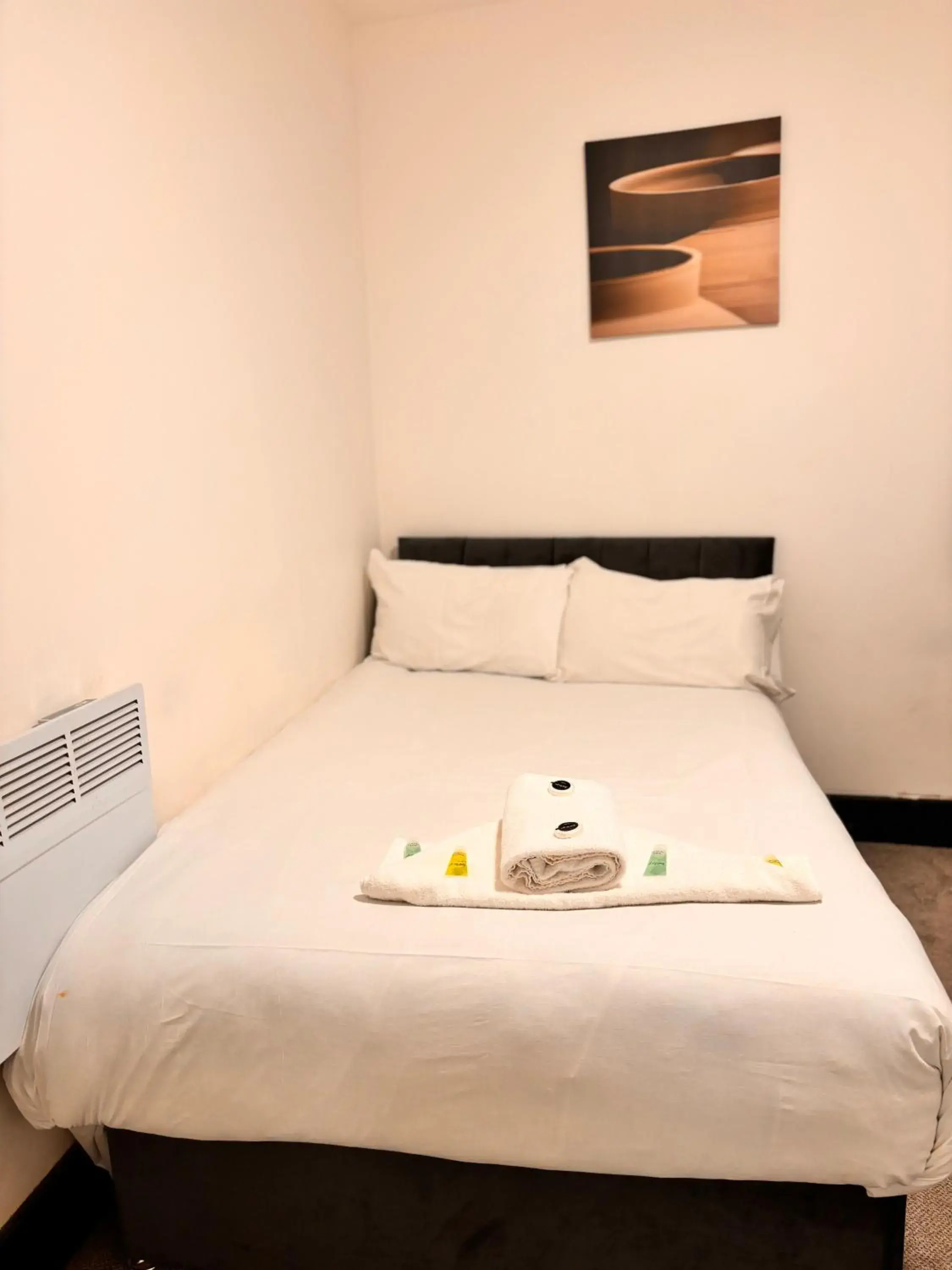 Family Room with Bathroom in Ivy House Hotel Family Room with Bathroom in Ivy House Hotel