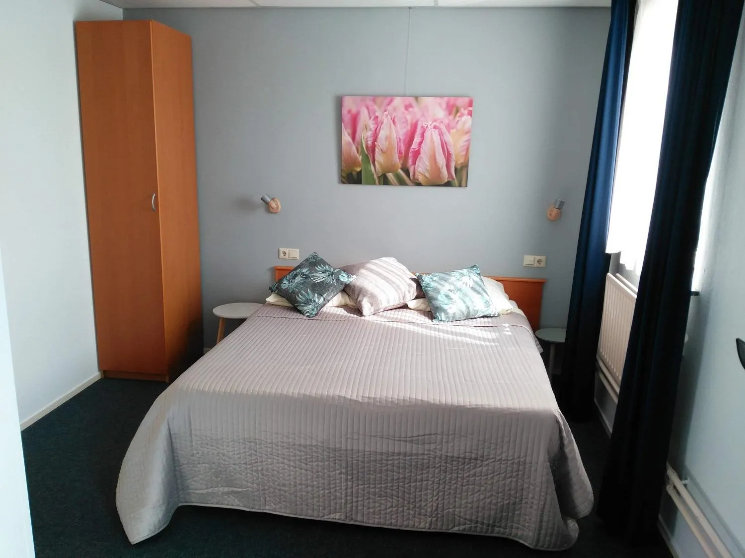 Coffee/tea facilities, Bed in Hotel De Wilde Kriek