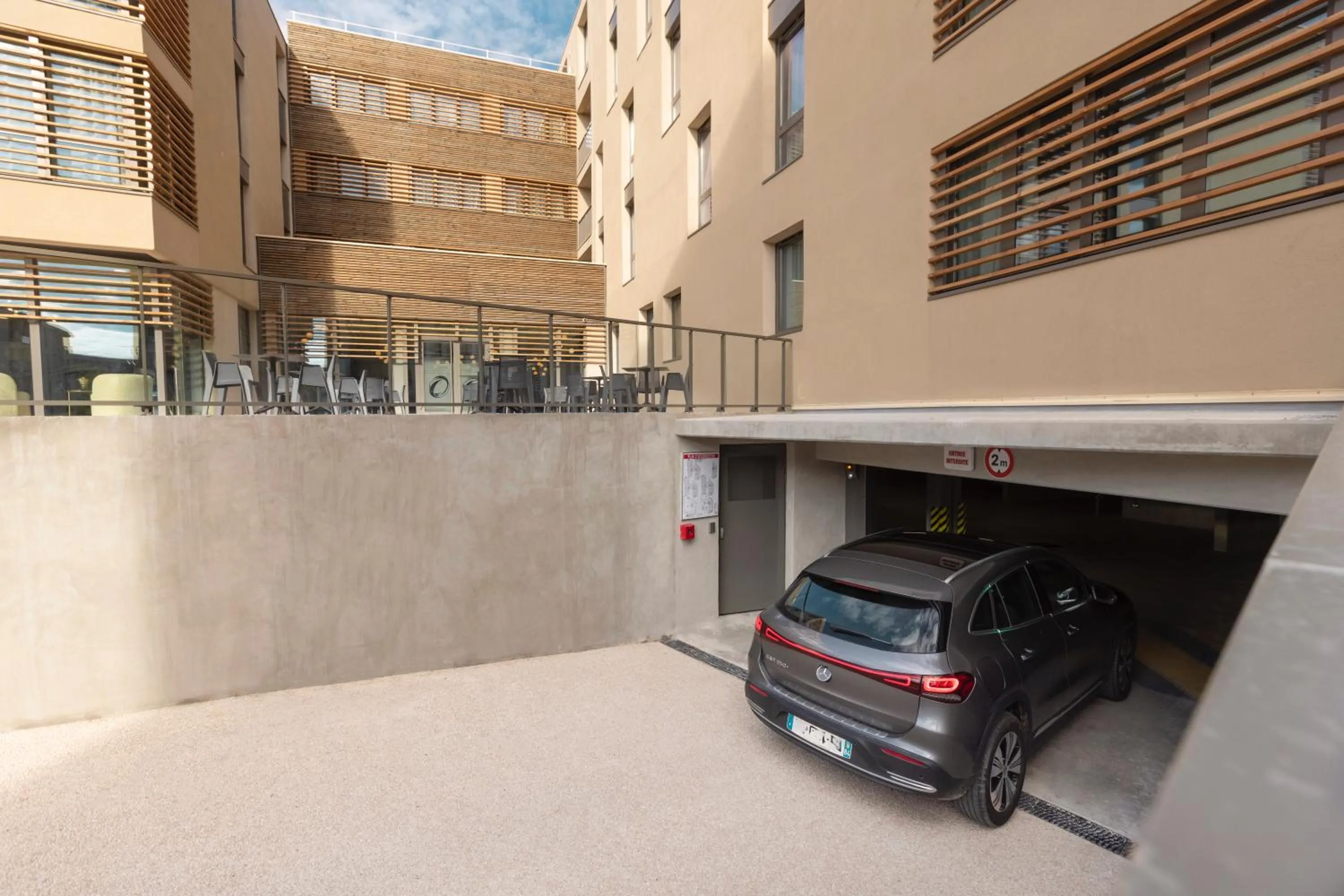 Parking in The Originals Résidence Aix Schuman