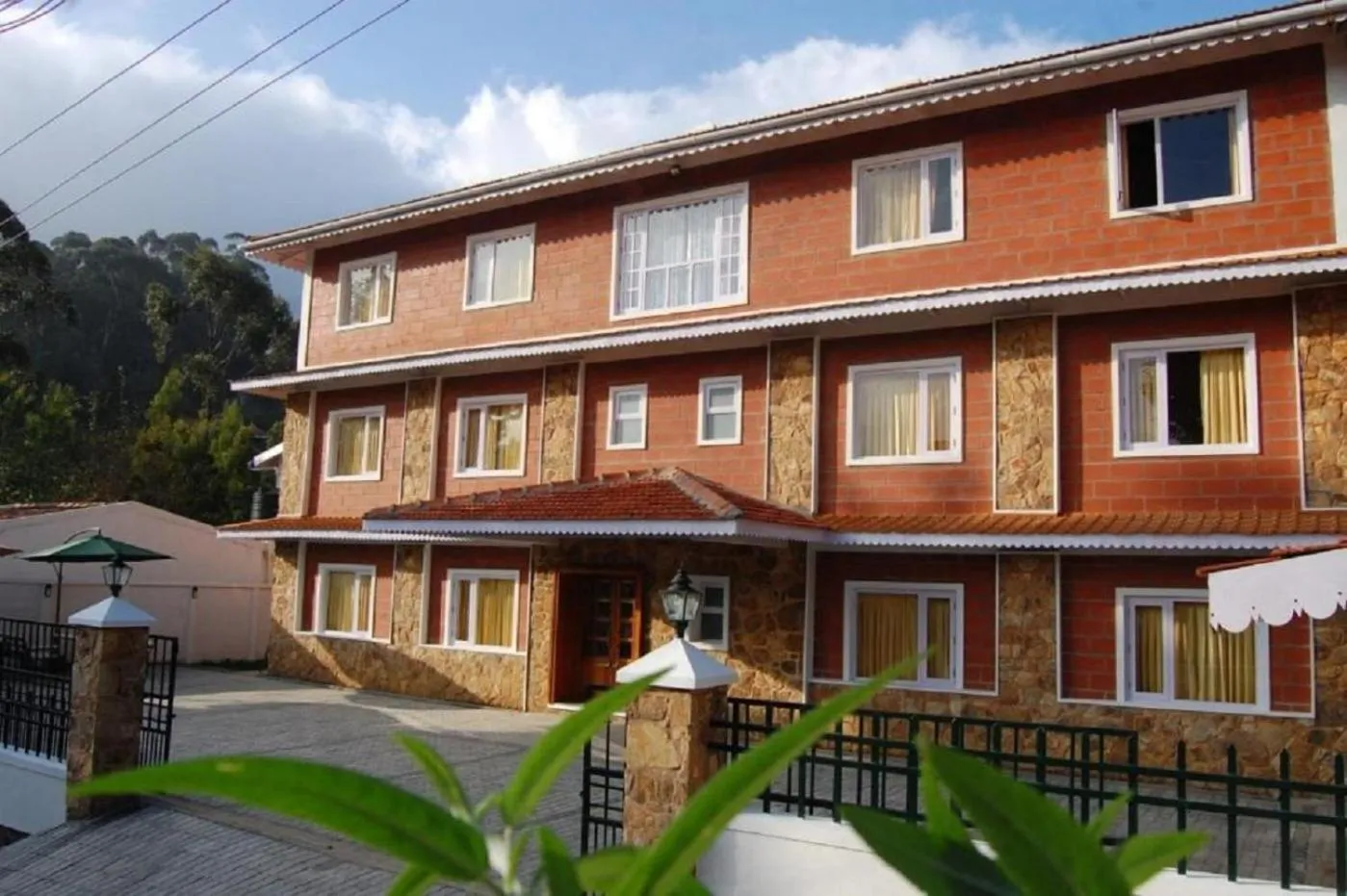 Facade/entrance in Altius Nest Hotel