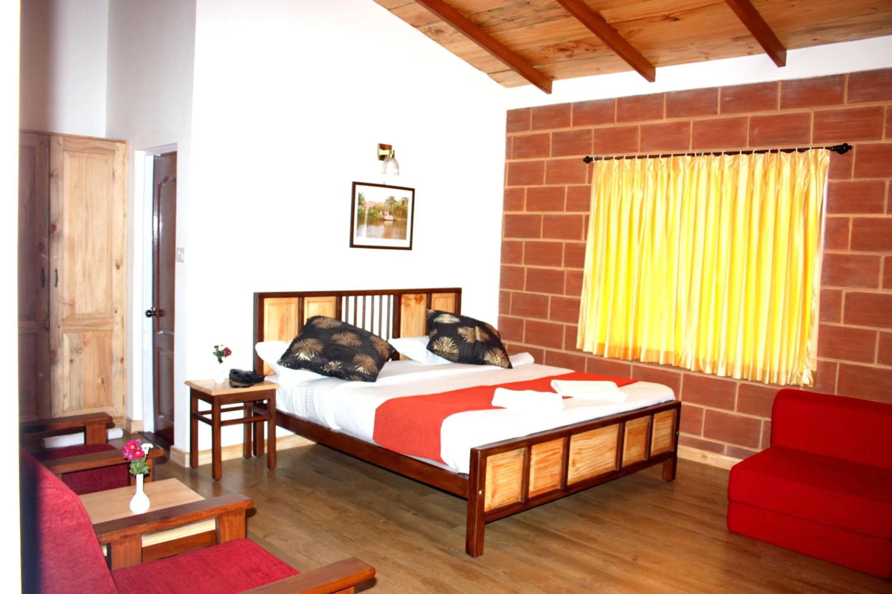 Photo of the whole room, Bed in Altius Nest Hotel