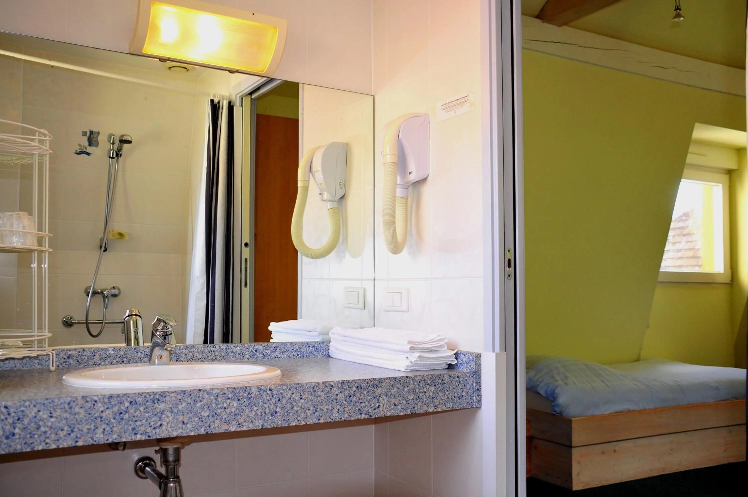 Bathroom, Bed in Logis Hôtel - Restaurant Aux Bruyères