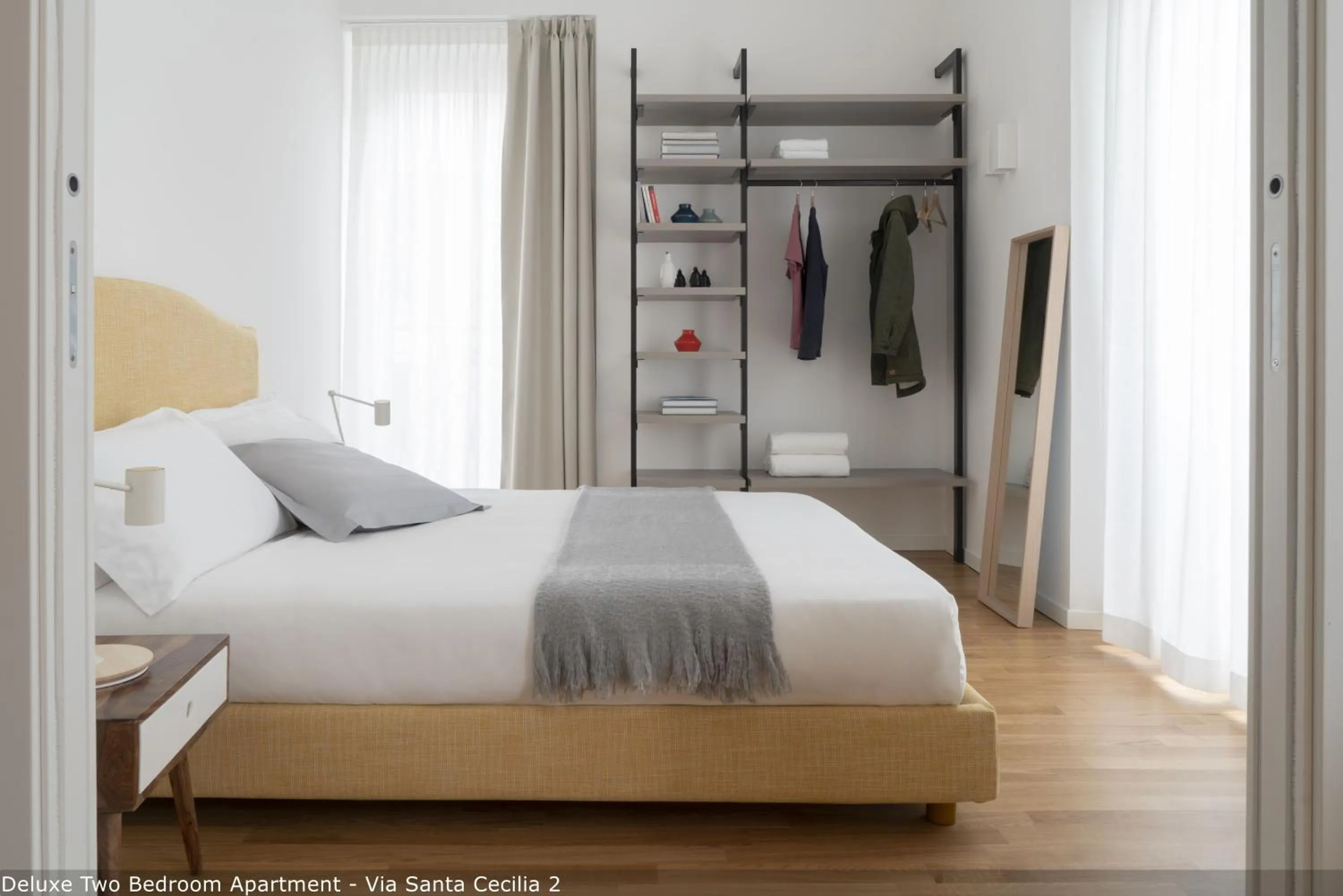 Bed in Brera Apartments in San Babila