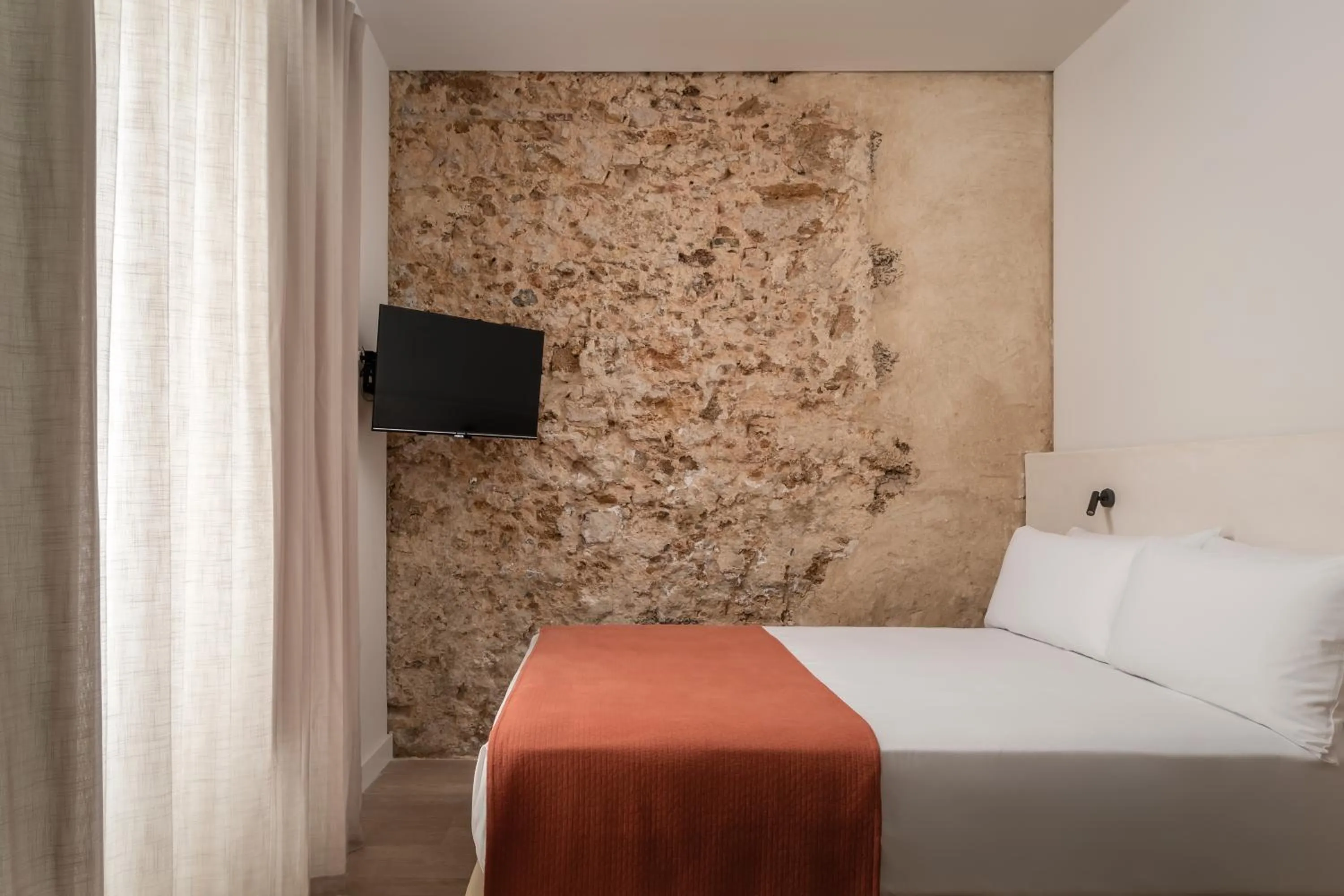 Bedroom, Bed in BYPILLOW Casa Gades