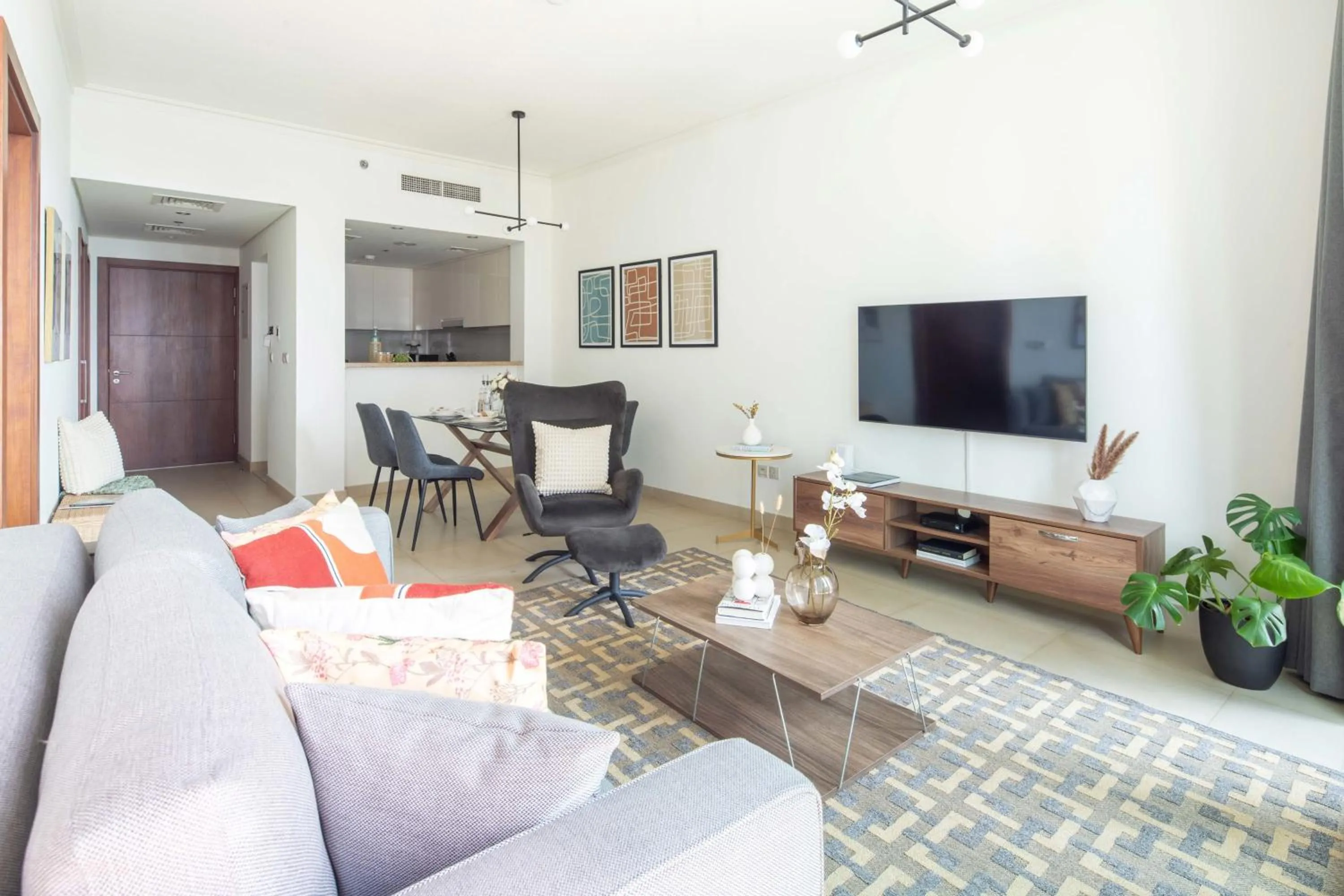 Frank Porter - Burj Vista Tower 2