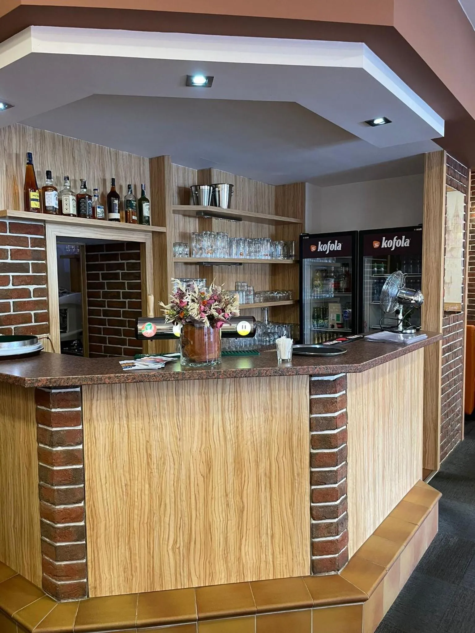 Restaurant/places to eat in Hotel U města Prahy Náchod