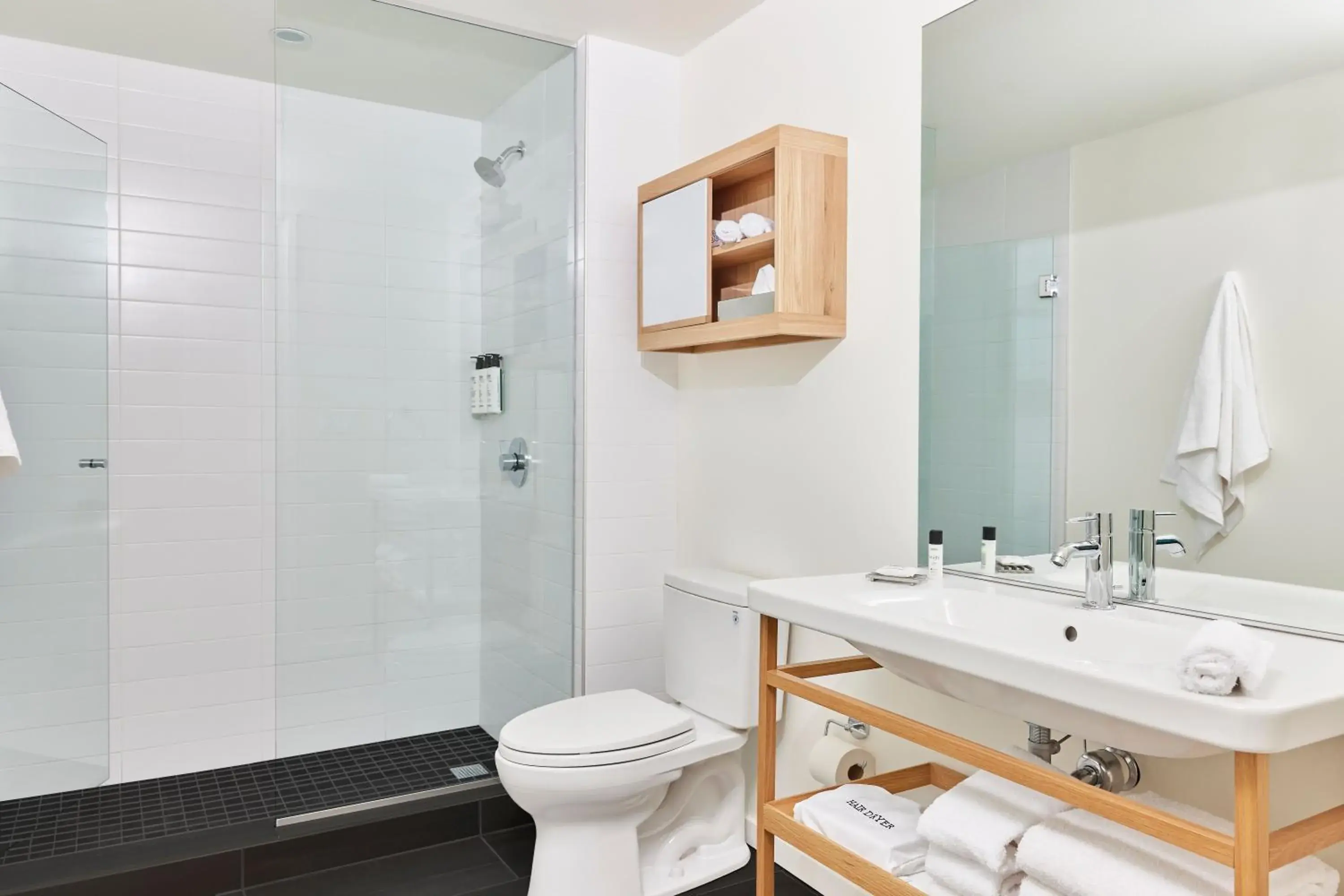 Deluxe Double Room in The Study at Johns Hopkins Deluxe Double Room in The Study at Johns Hopkins