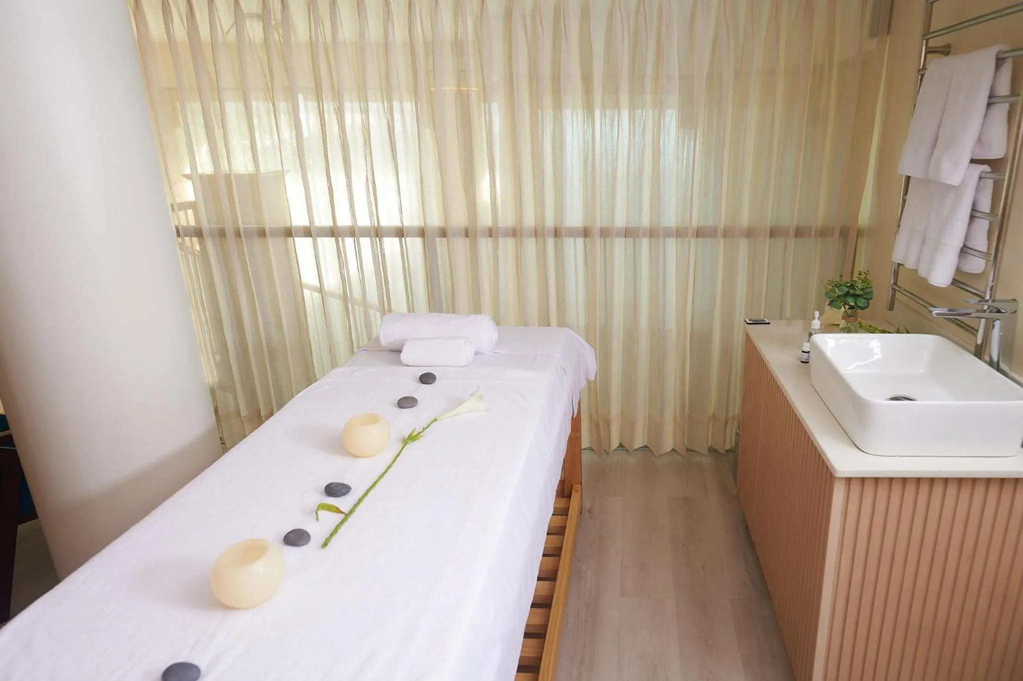 Spa and wellness centre/facilities, Bed in ARIQUEPAY HOTEL