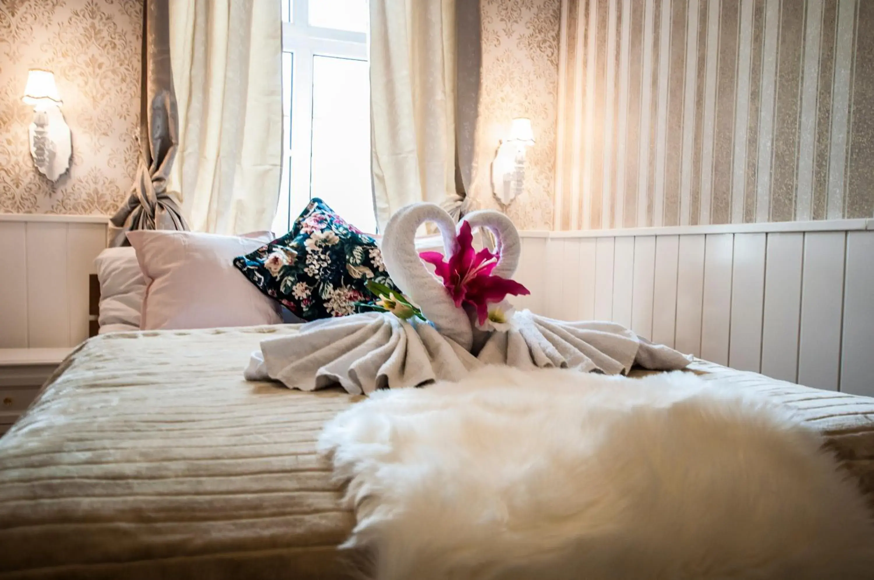 Triple Room with Private Bathroom in Urban Boutique Hotel Triple Room with Private Bathroom in Urban Boutique Hotel