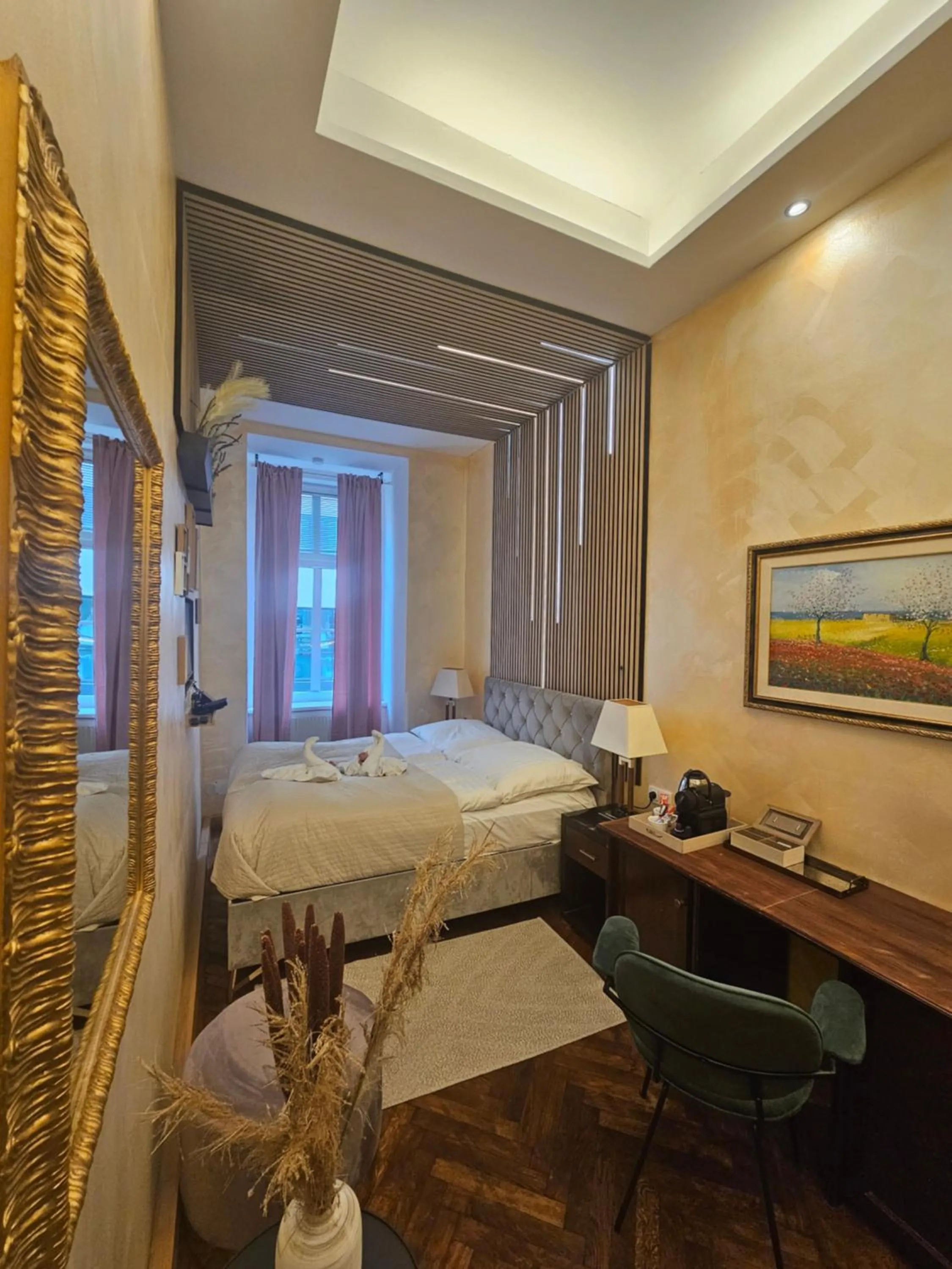 Photo of the whole room, Bed in Urban Boutique Hotel