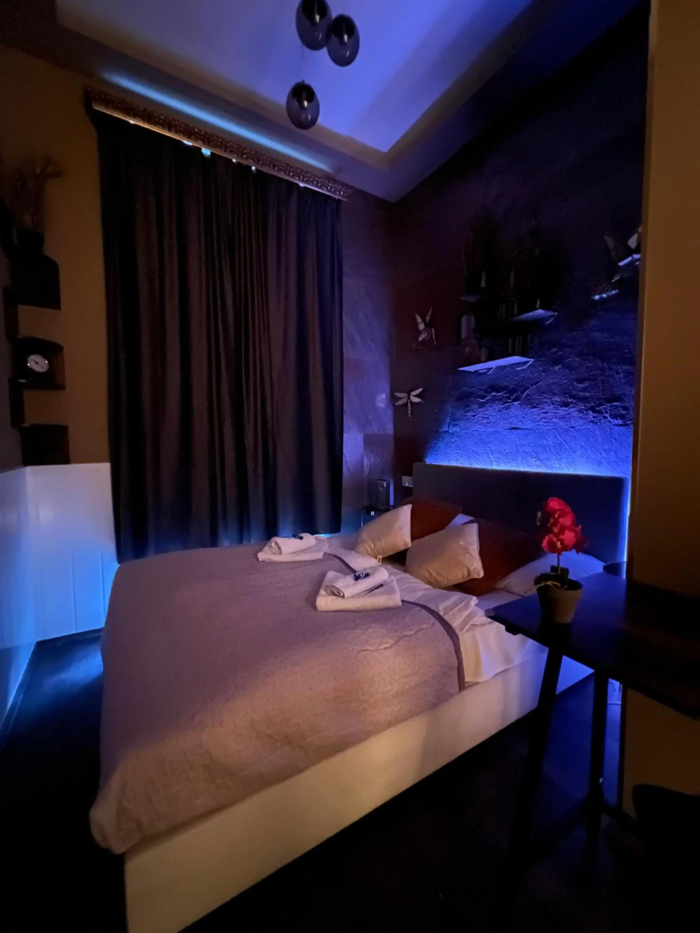 Bedroom, Bed in Urban Boutique Hotel