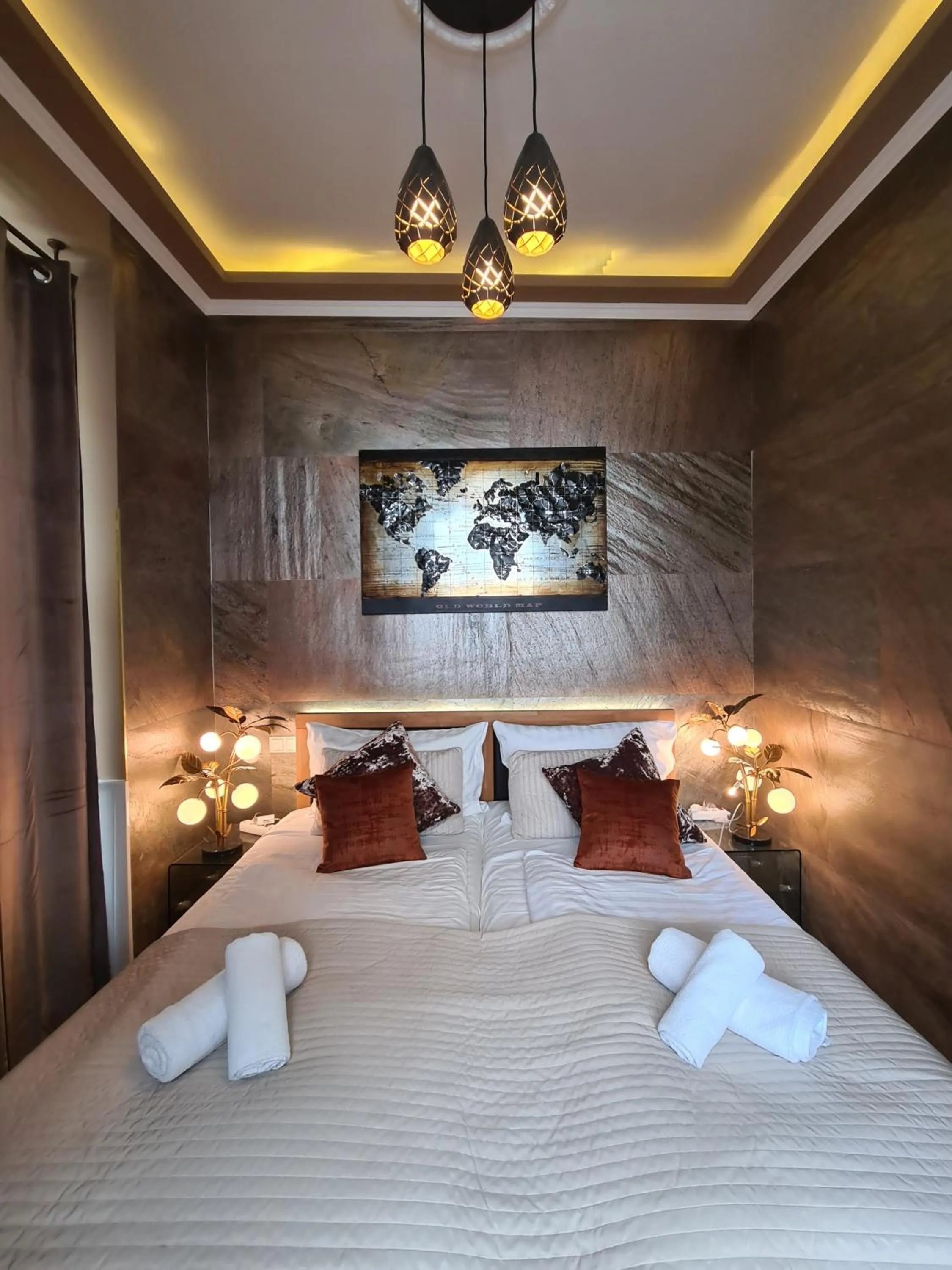 Bedroom, Bed in Urban Boutique Hotel