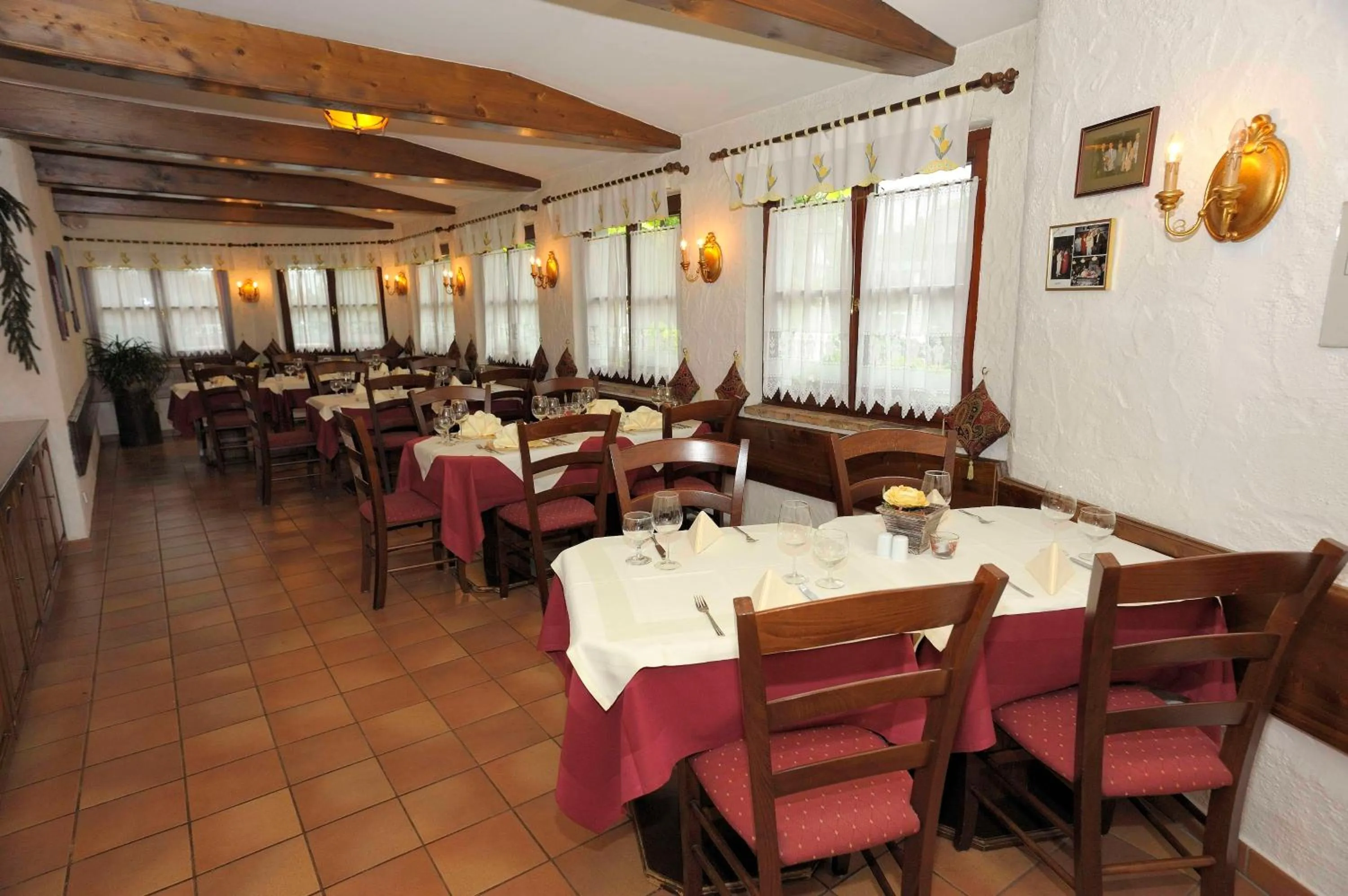 Restaurant/places to eat in Tennis Golf Hotel Höllrigl