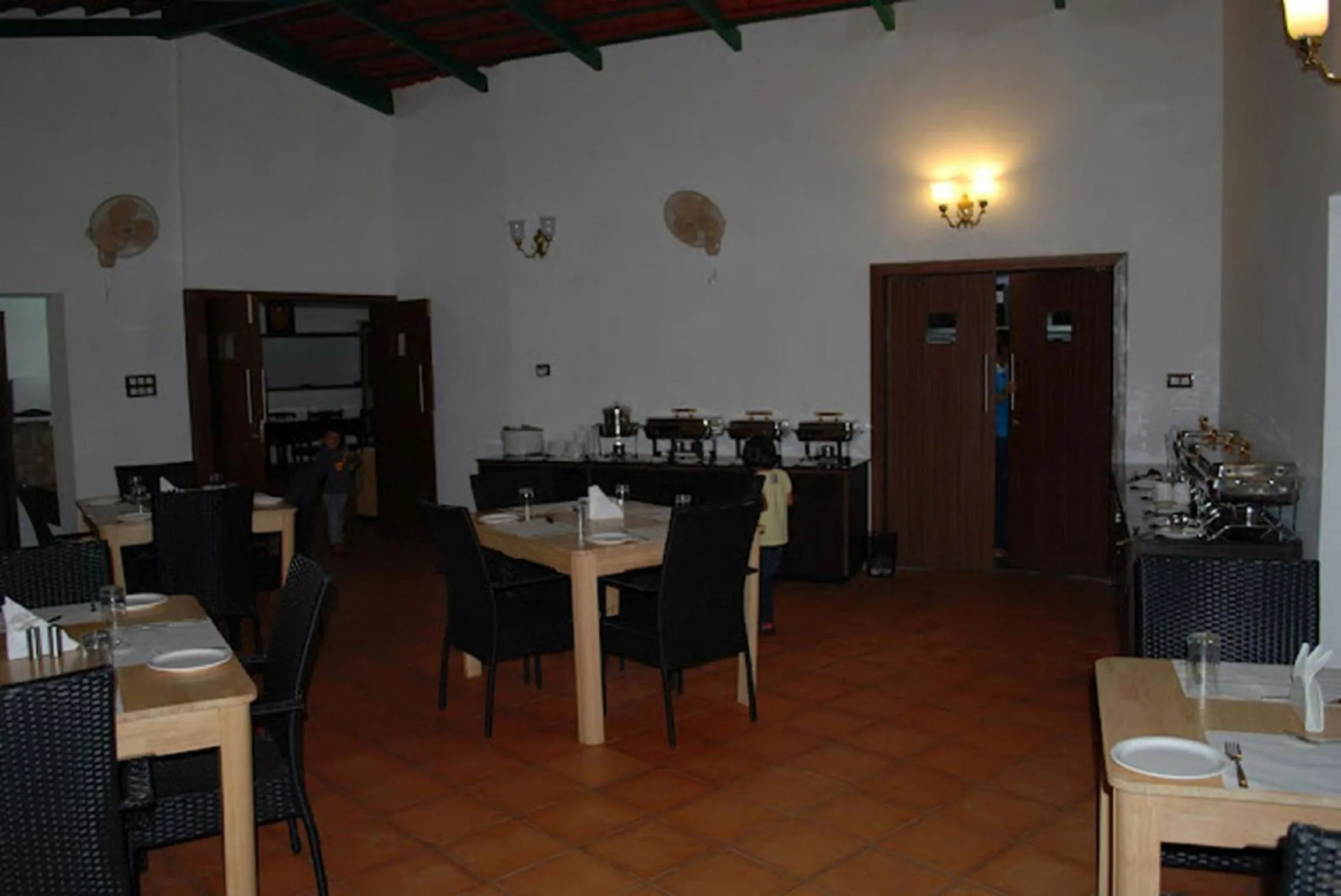 Restaurant/places to eat in Eka Resort