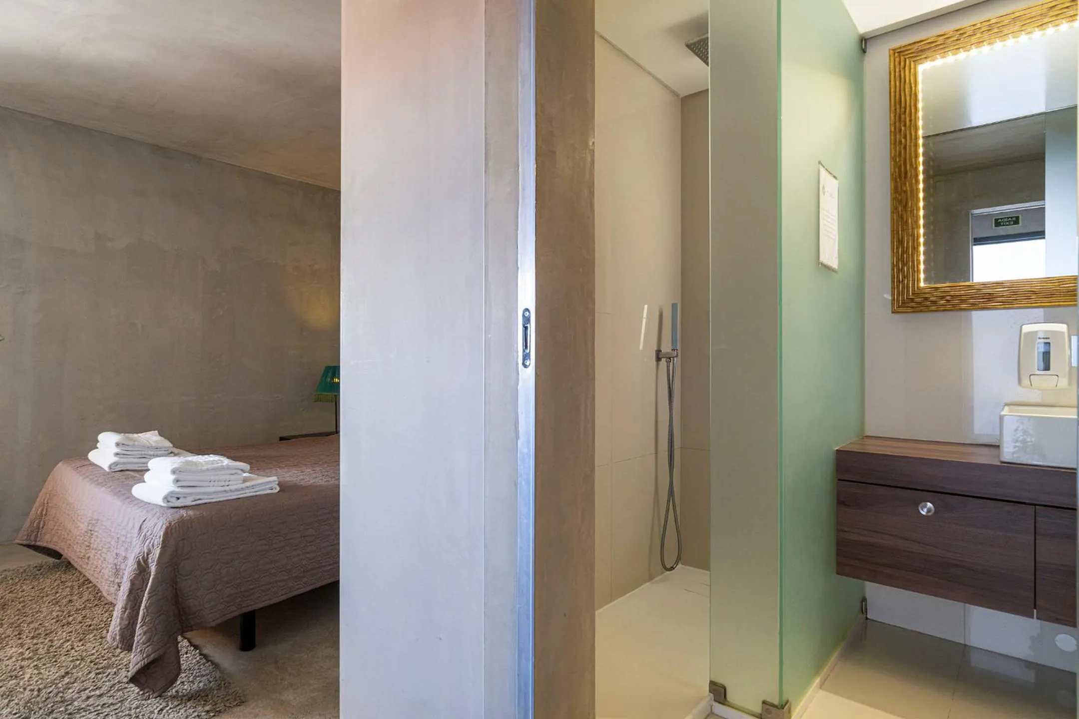 Bed in N1 Hostel Apartments and Suites