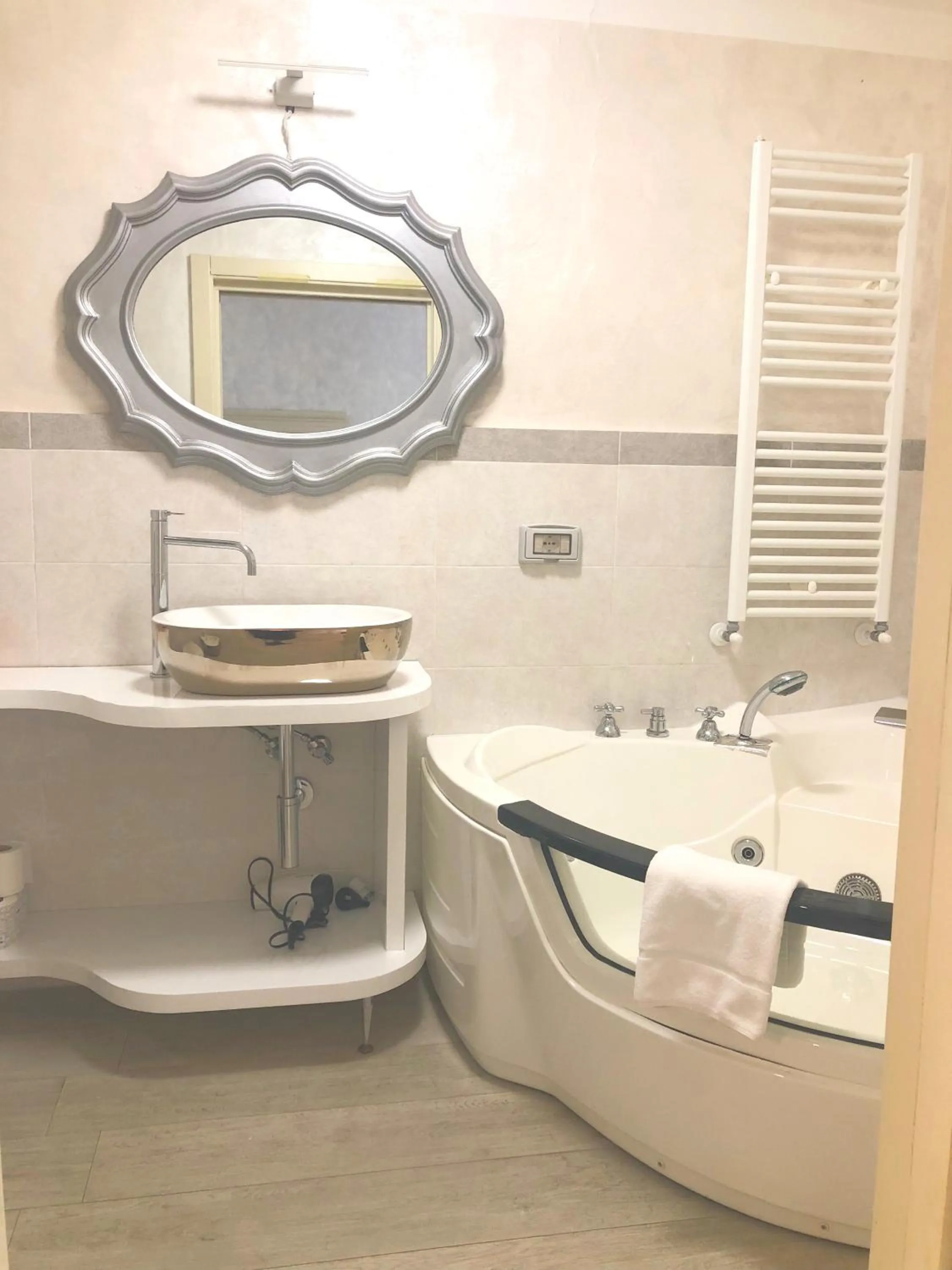 Hot Tub in Allegra Toscana - Affittacamere Guest house Arezzo