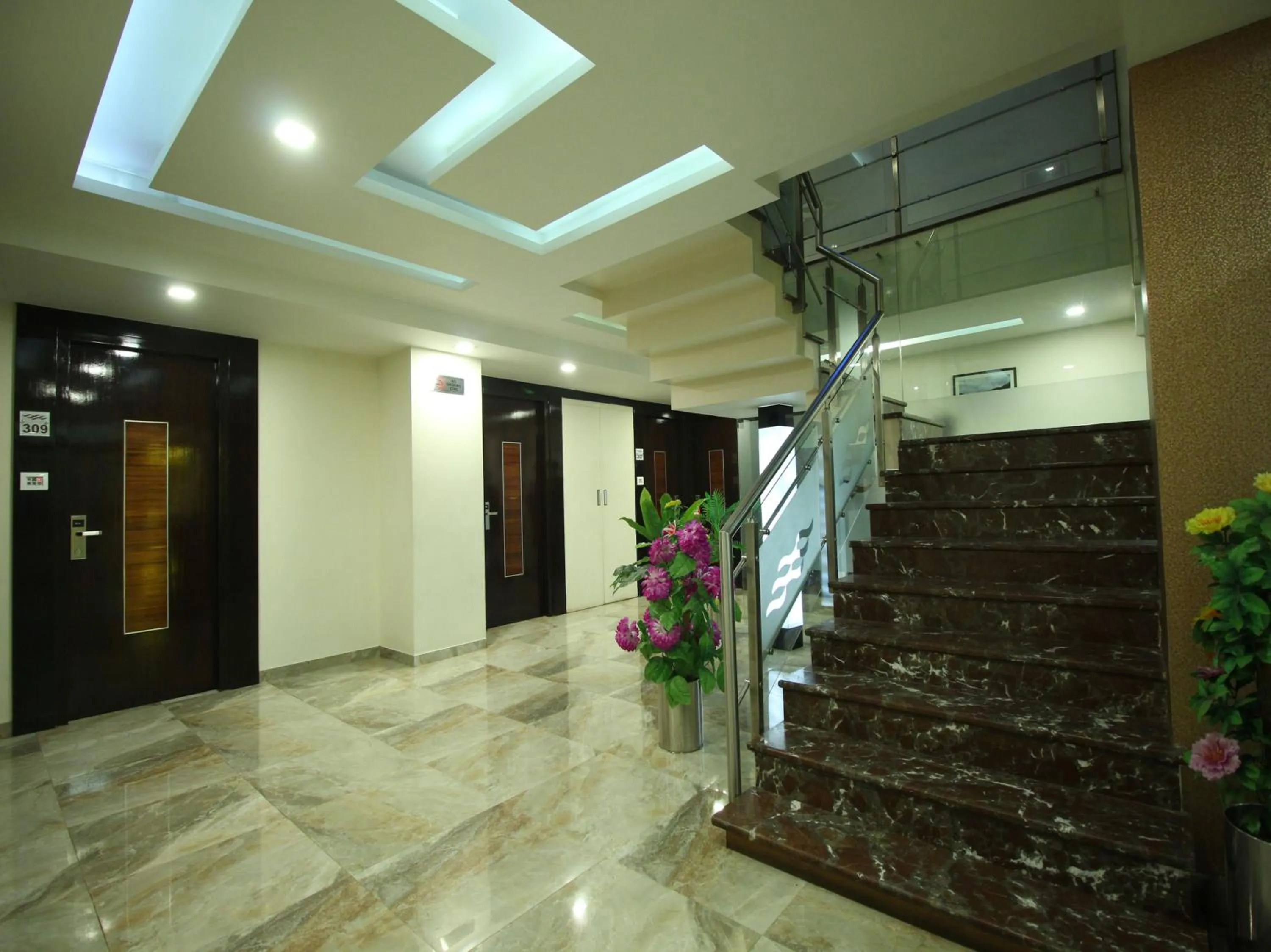 Floor plan in Hotel Furaat Inn