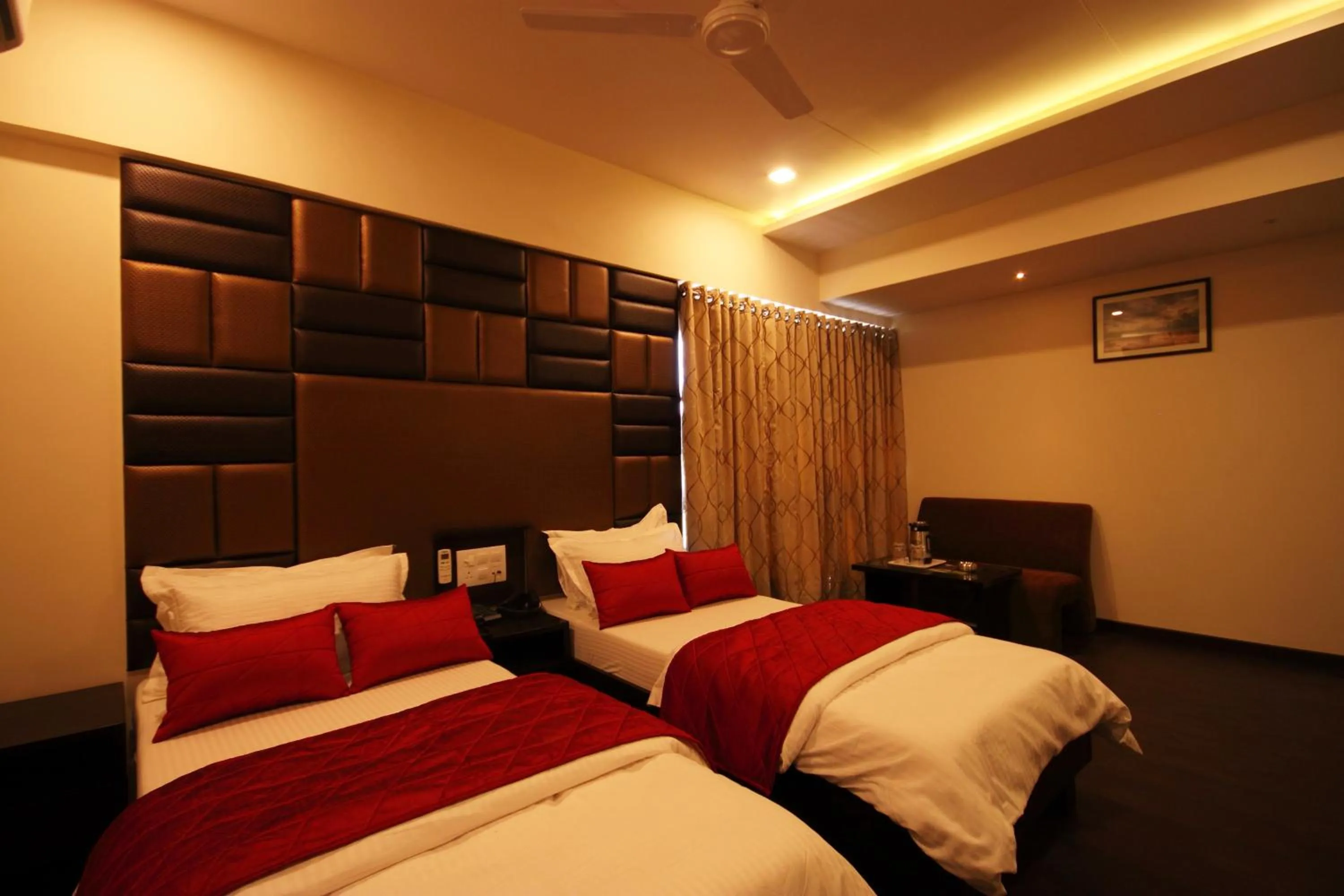 Bed in Hotel Furaat Inn