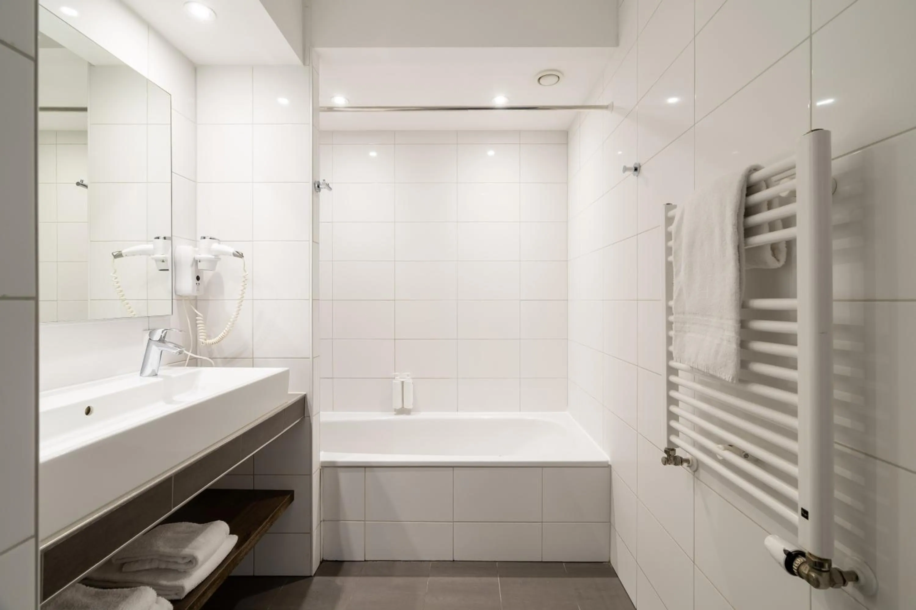 Bathroom in YAYS Amsterdam Prince Island by Numa