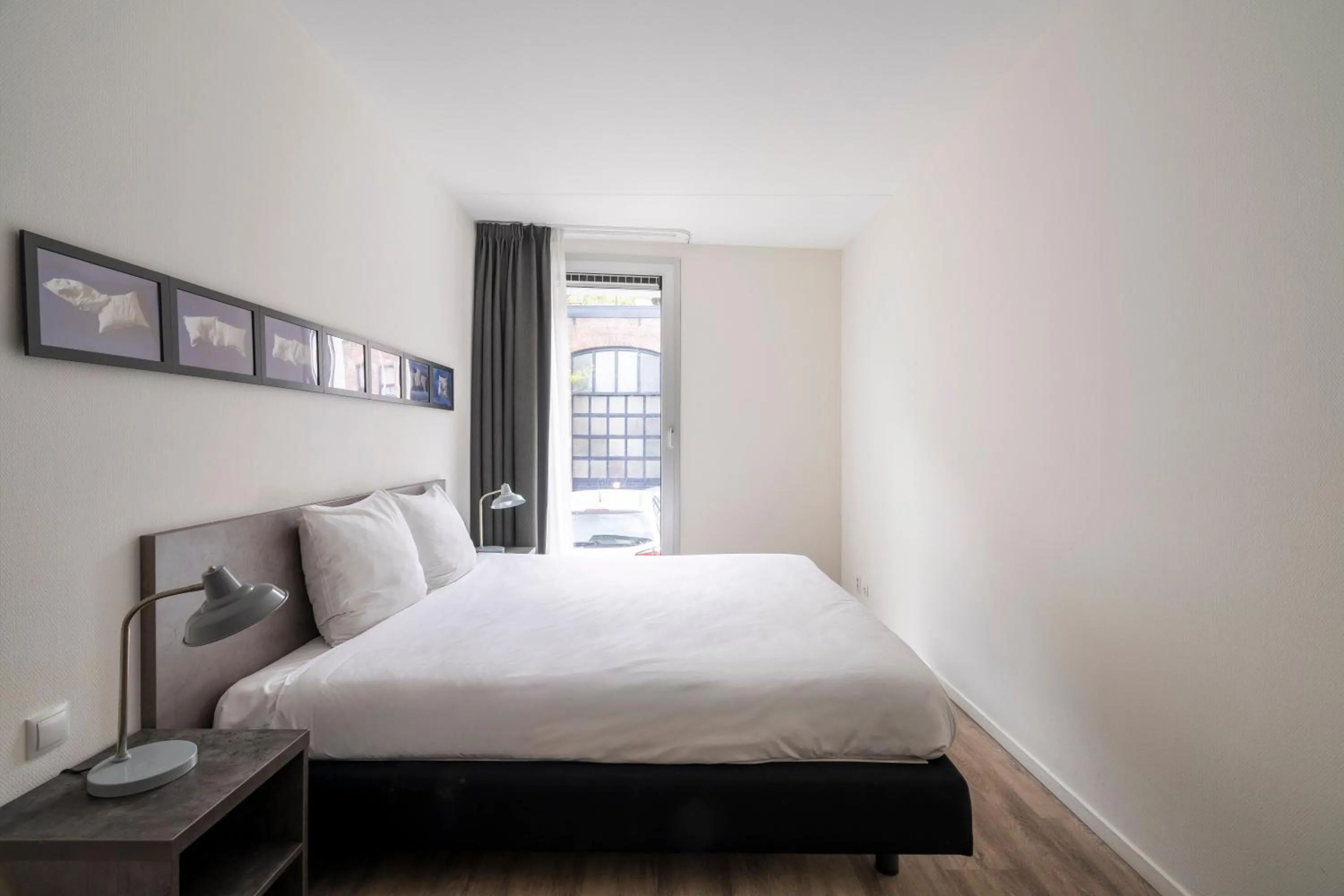 Bedroom, Bed in YAYS Amsterdam Prince Island by Numa