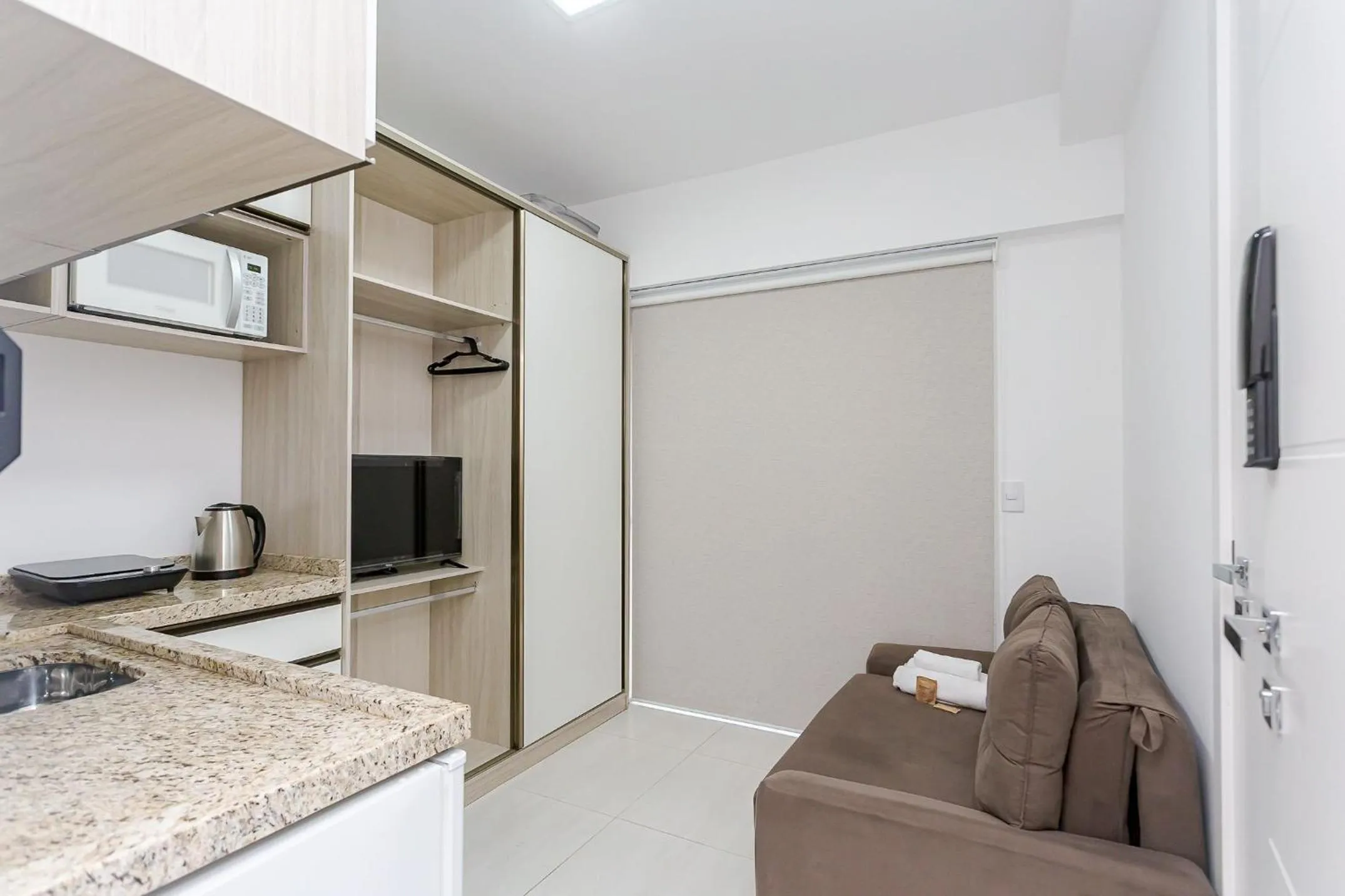 Photo of the whole room in Start - Vila Izabel | Gonzaga Stays