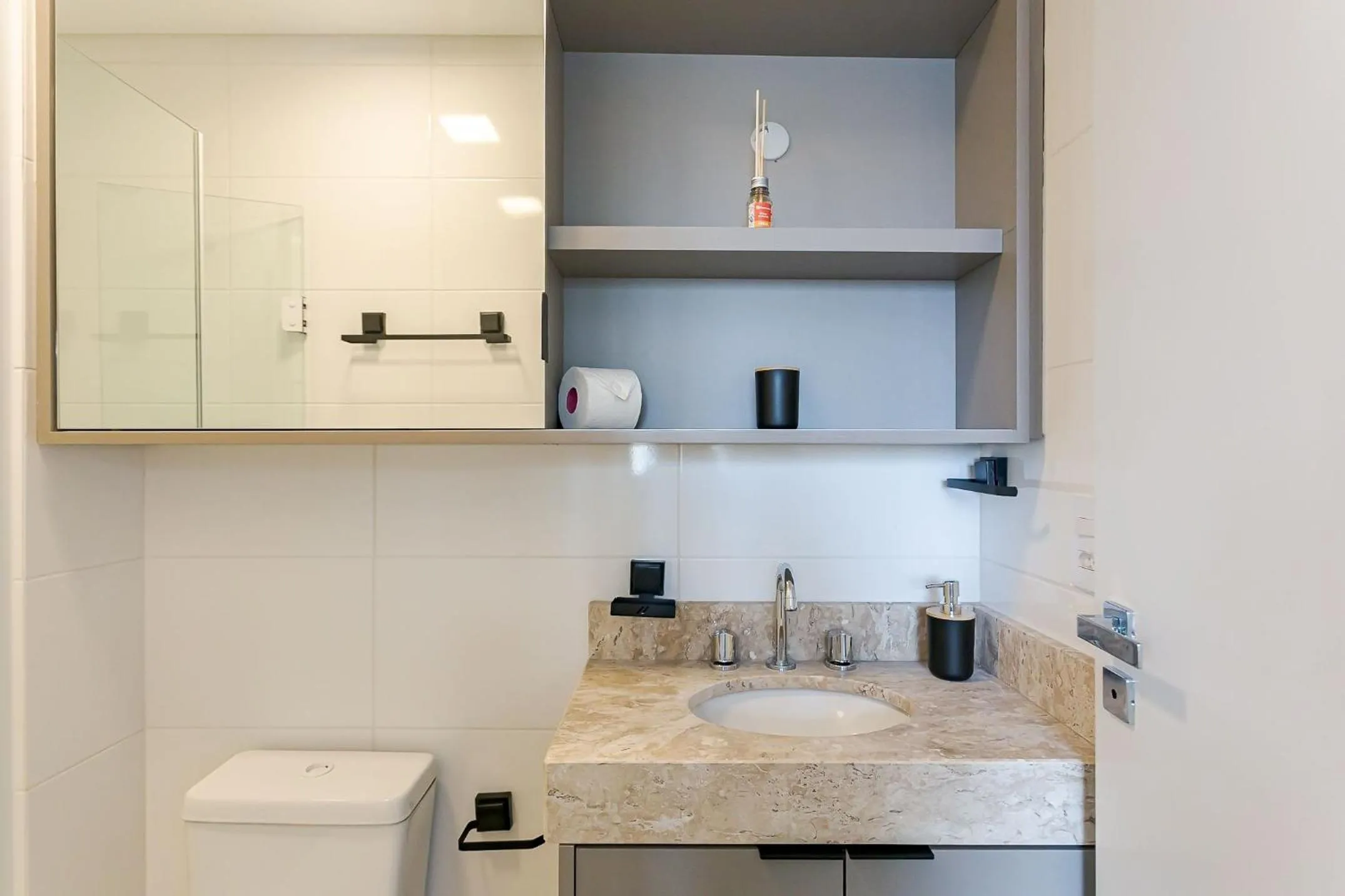 Toilet in Start - Vila Izabel | Gonzaga Stays