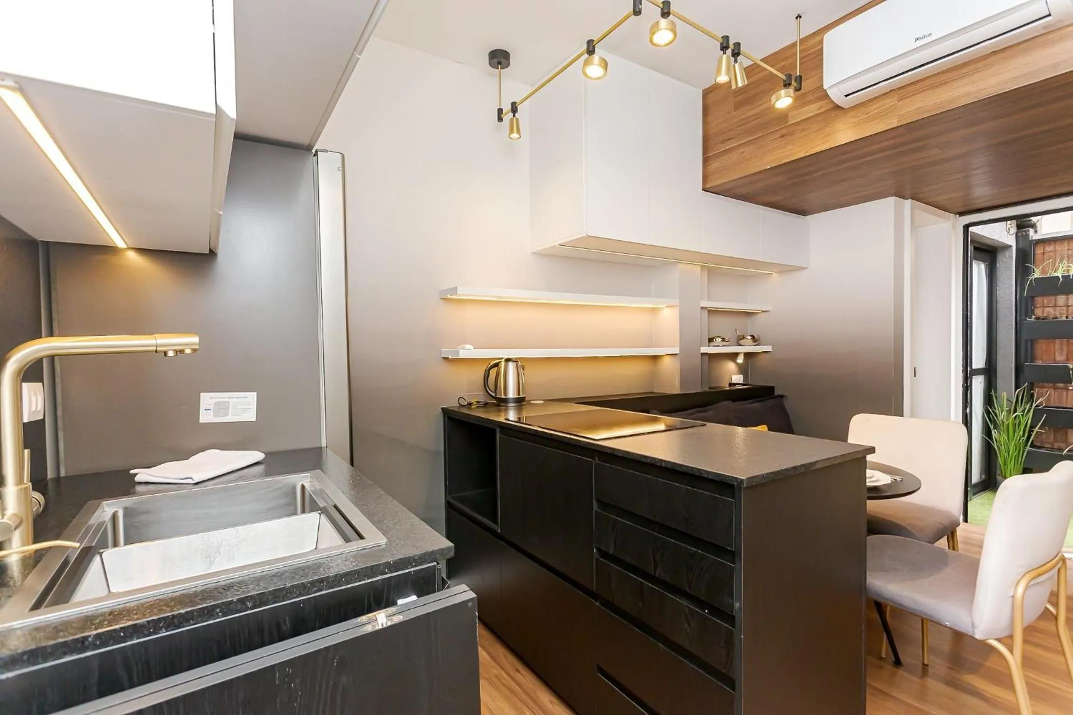 Kitchen or kitchenette in Start - Vila Izabel | Gonzaga Stays